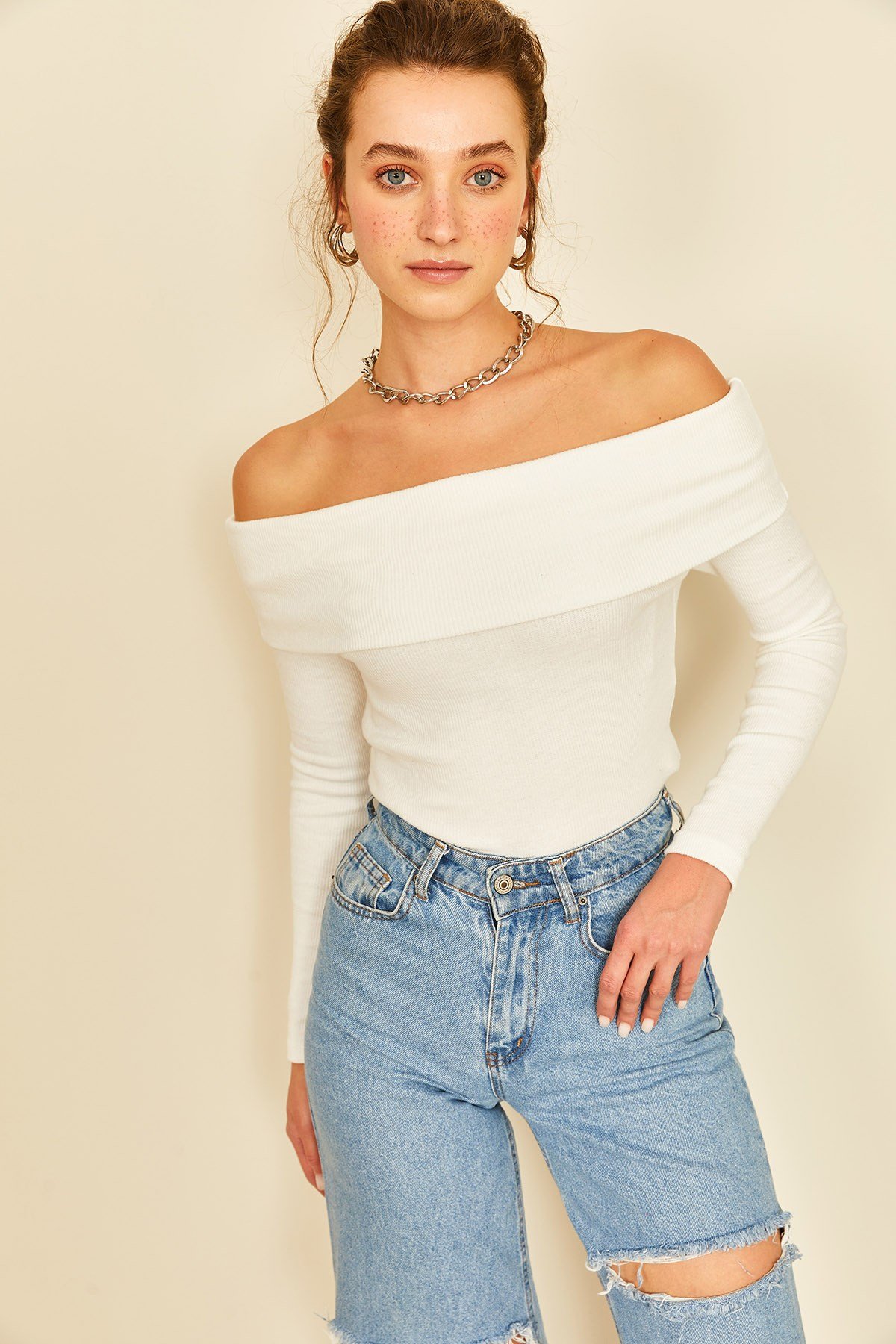 Parlak Yeşil Madonna Yaka Body