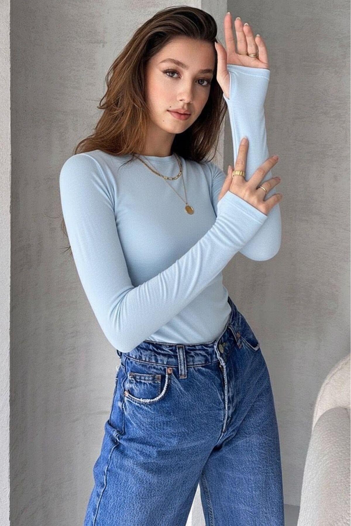Parmak Geçirmeli Bluz