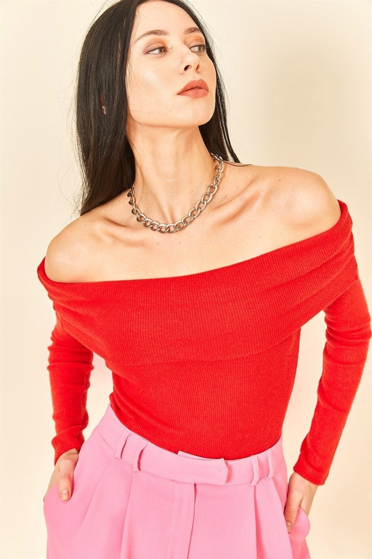 Siyah Madonna Yaka Kaşkorse Body
