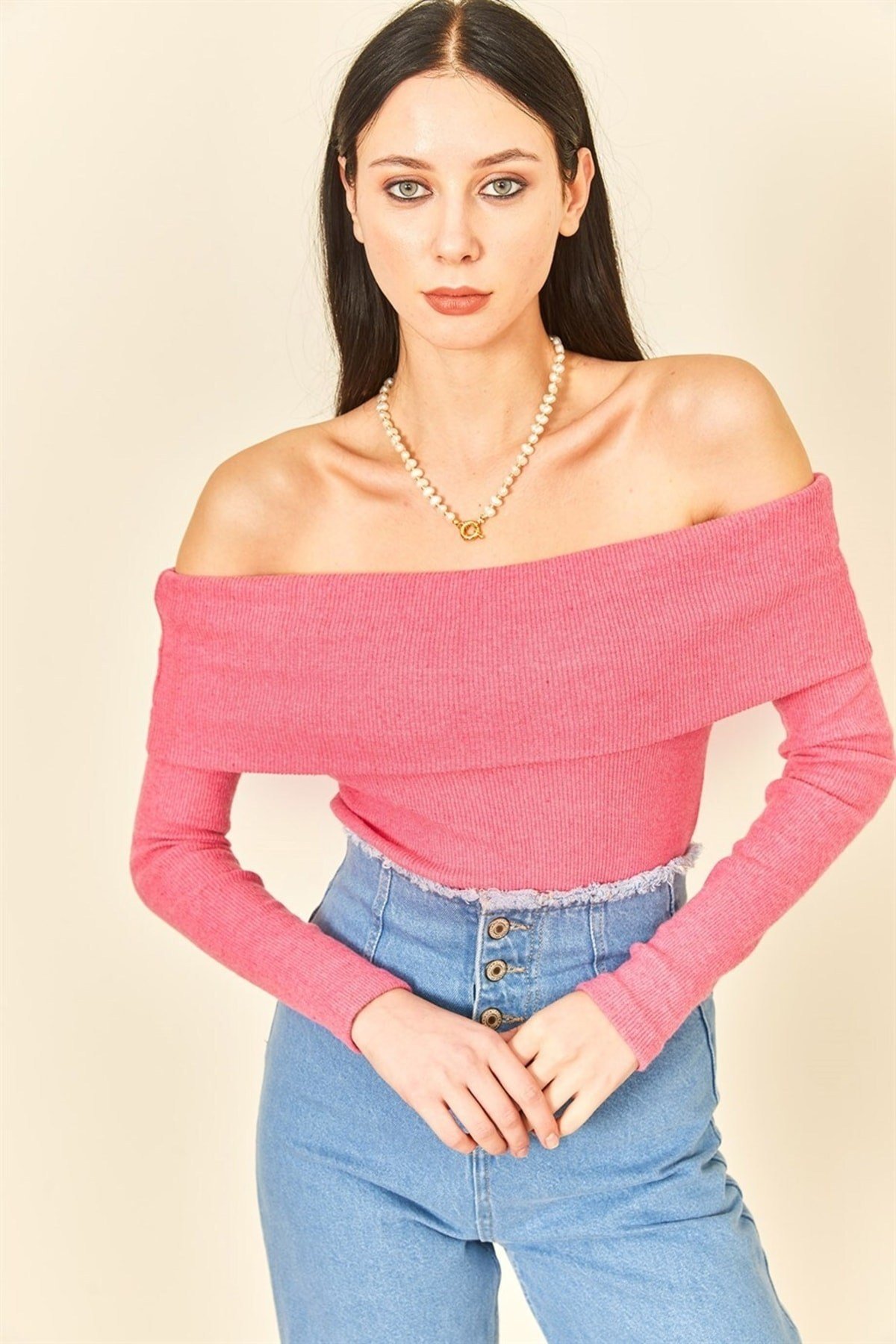 Siyah Madonna Yaka Kaşkorse Body