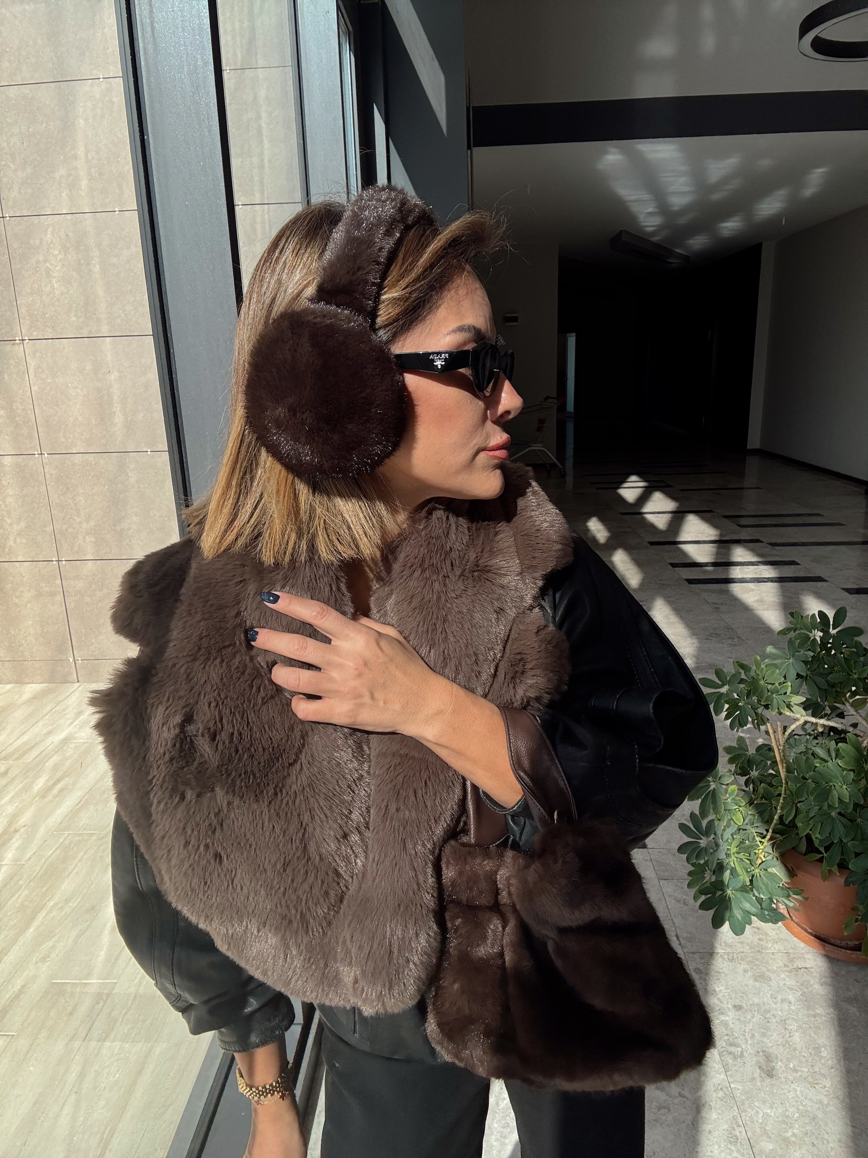 Acı Kahve Peluş Kulaklık