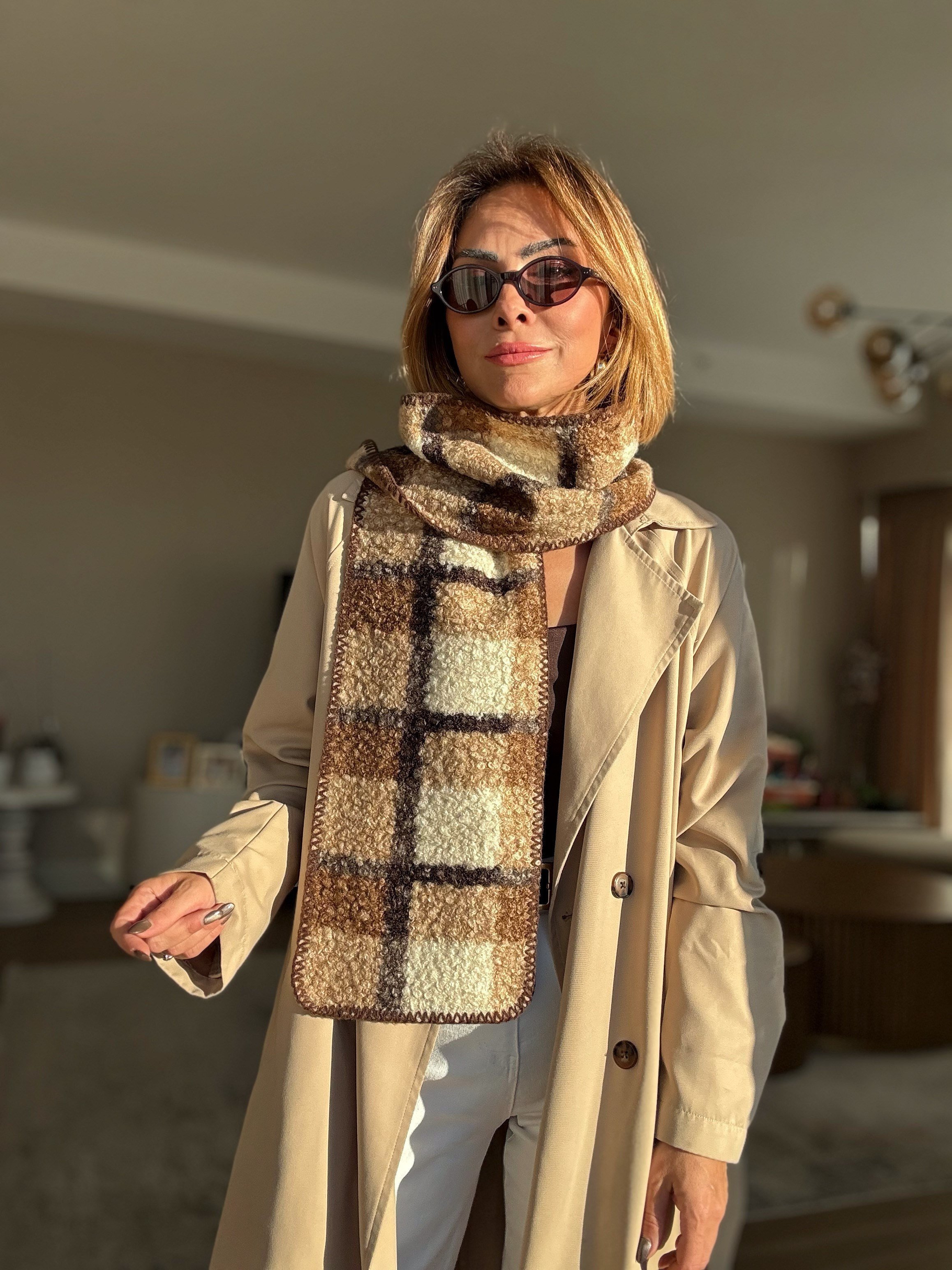Bej Blok Kareli Yumuşak Dokulu Atkı / Şal