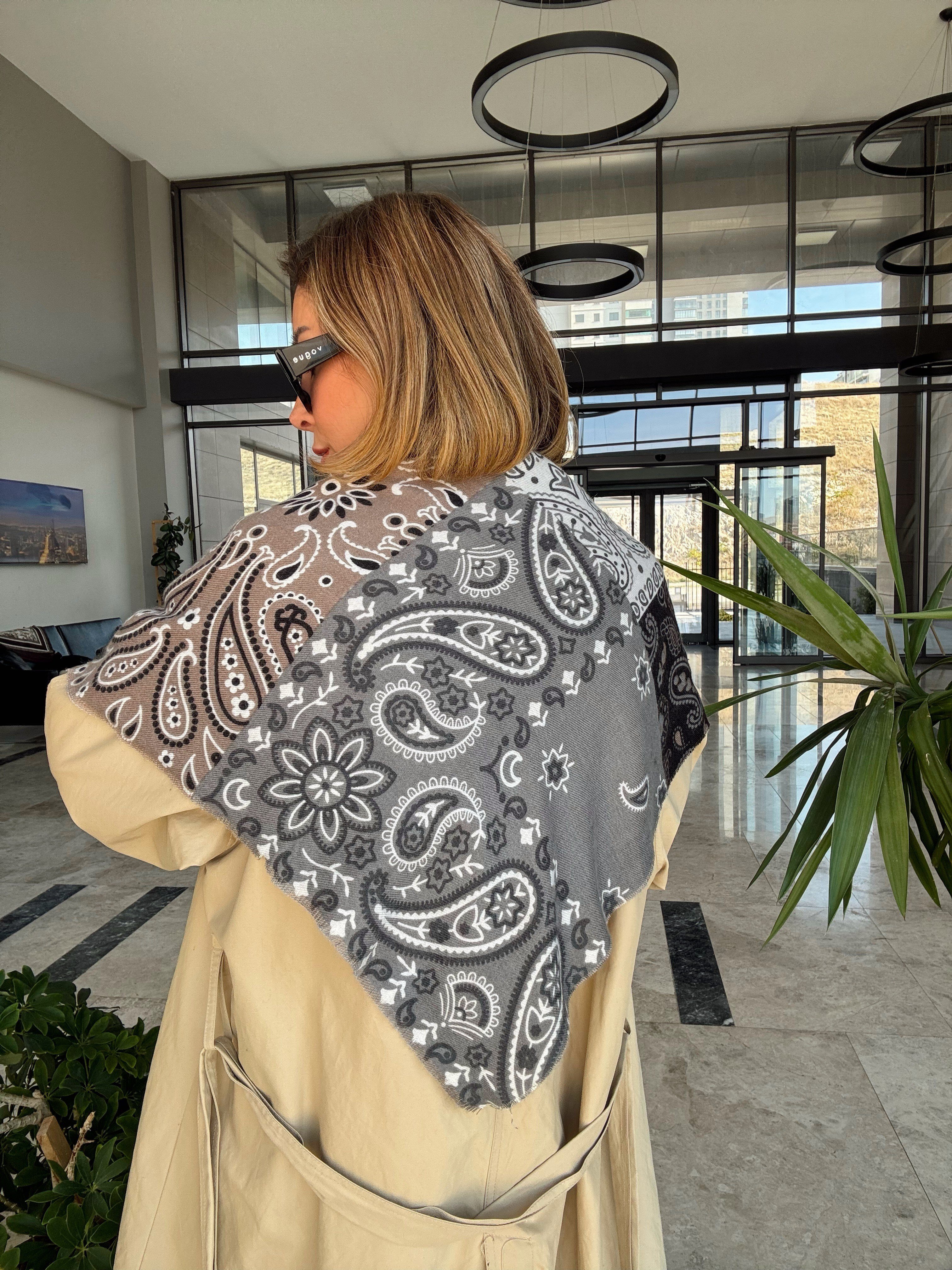 Çoklu Desen Patchwork Kare Pamuklu Şal