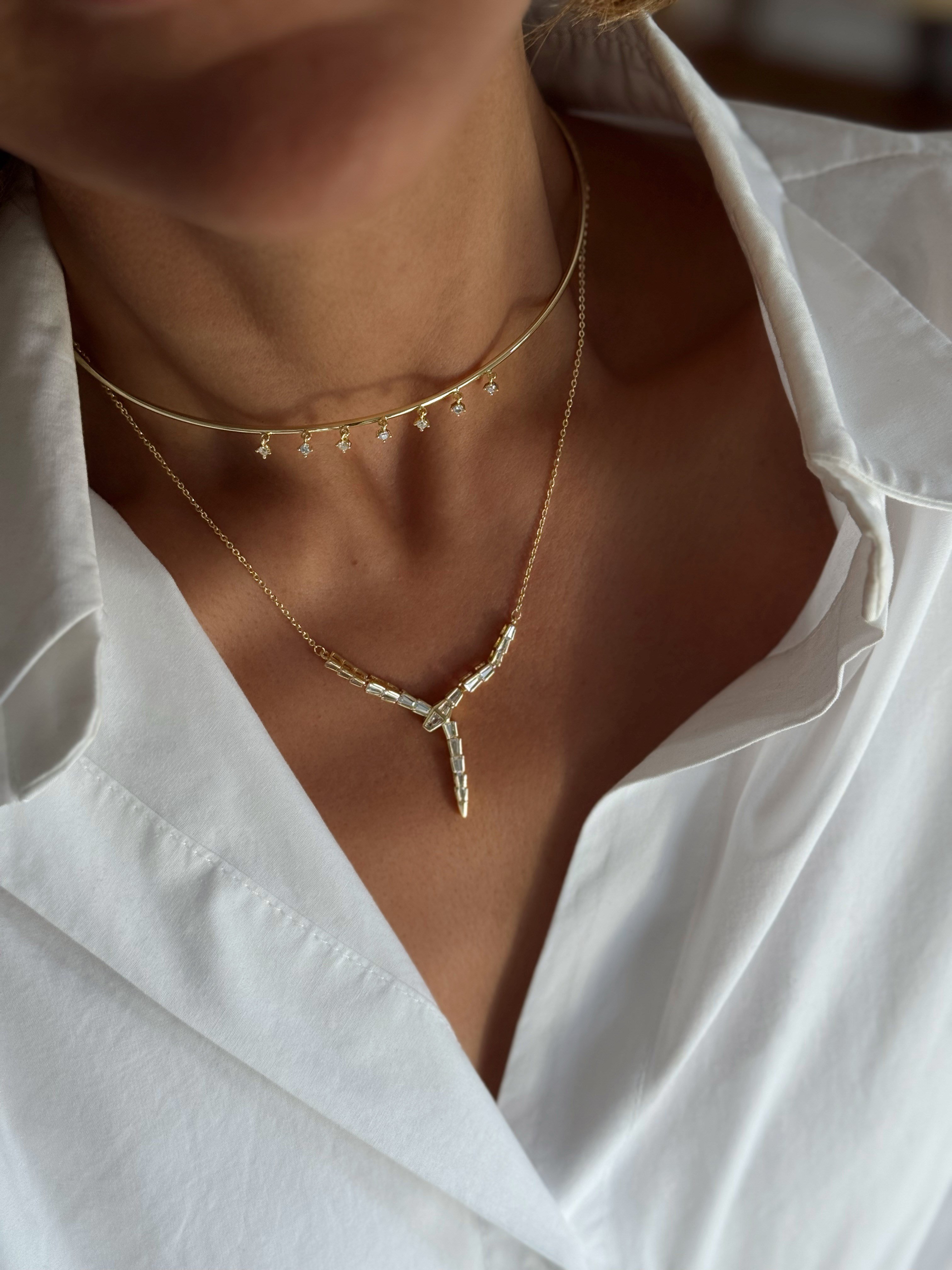 Daire Zirkon Taş Sallantılı Boru Plaka Choker Kolye Kombini