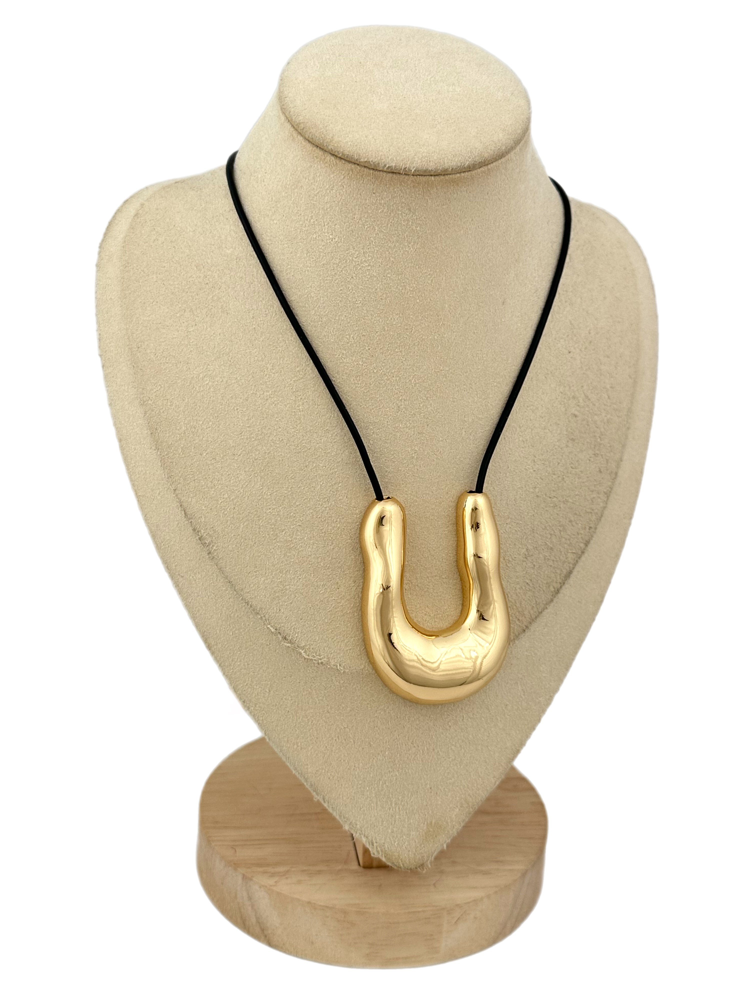 Gold Asimetrik U Plaka Deri İp Kolye ( 96 Cm )
