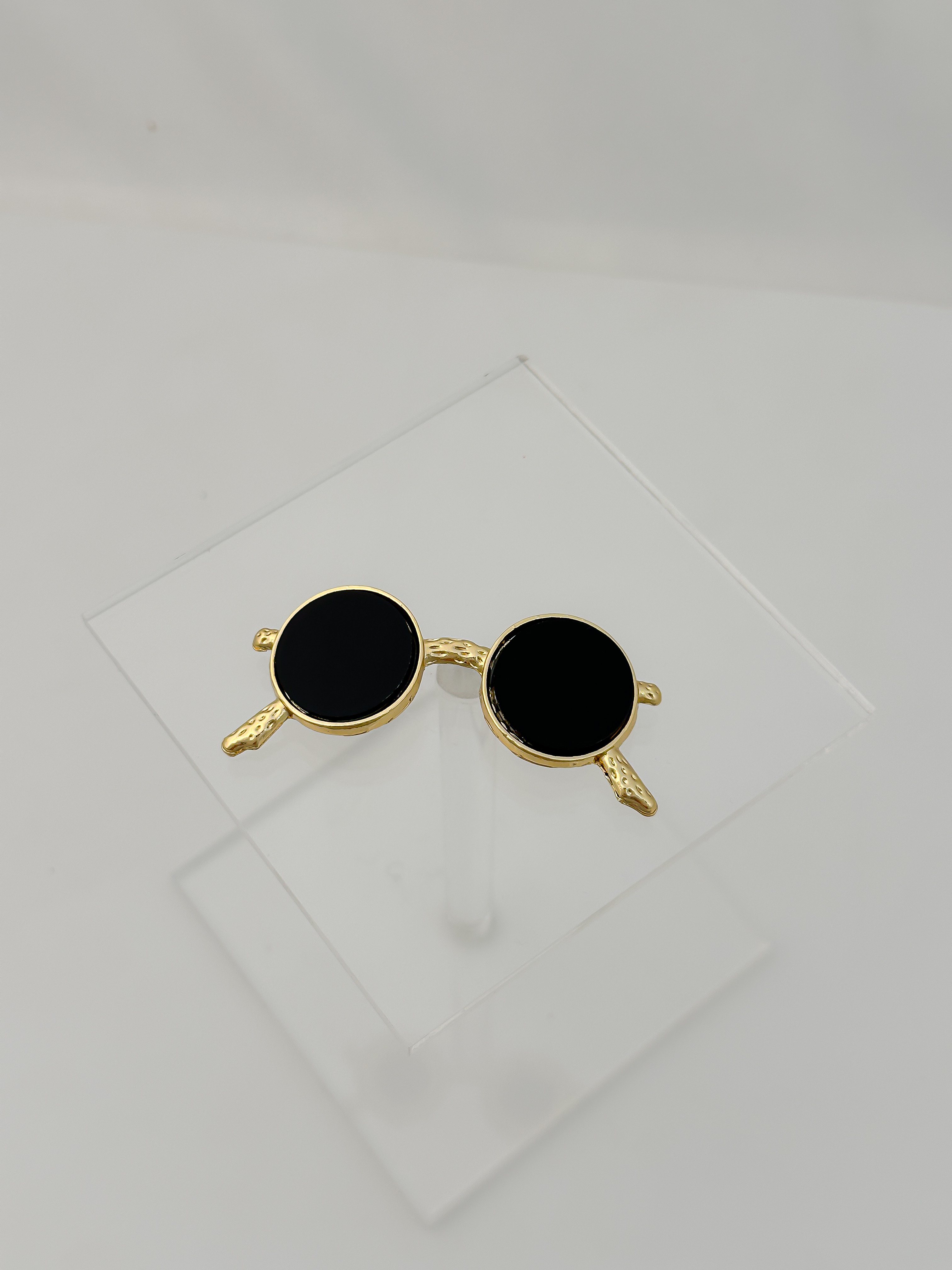 Gold Çerçeveli Gözlük Broş