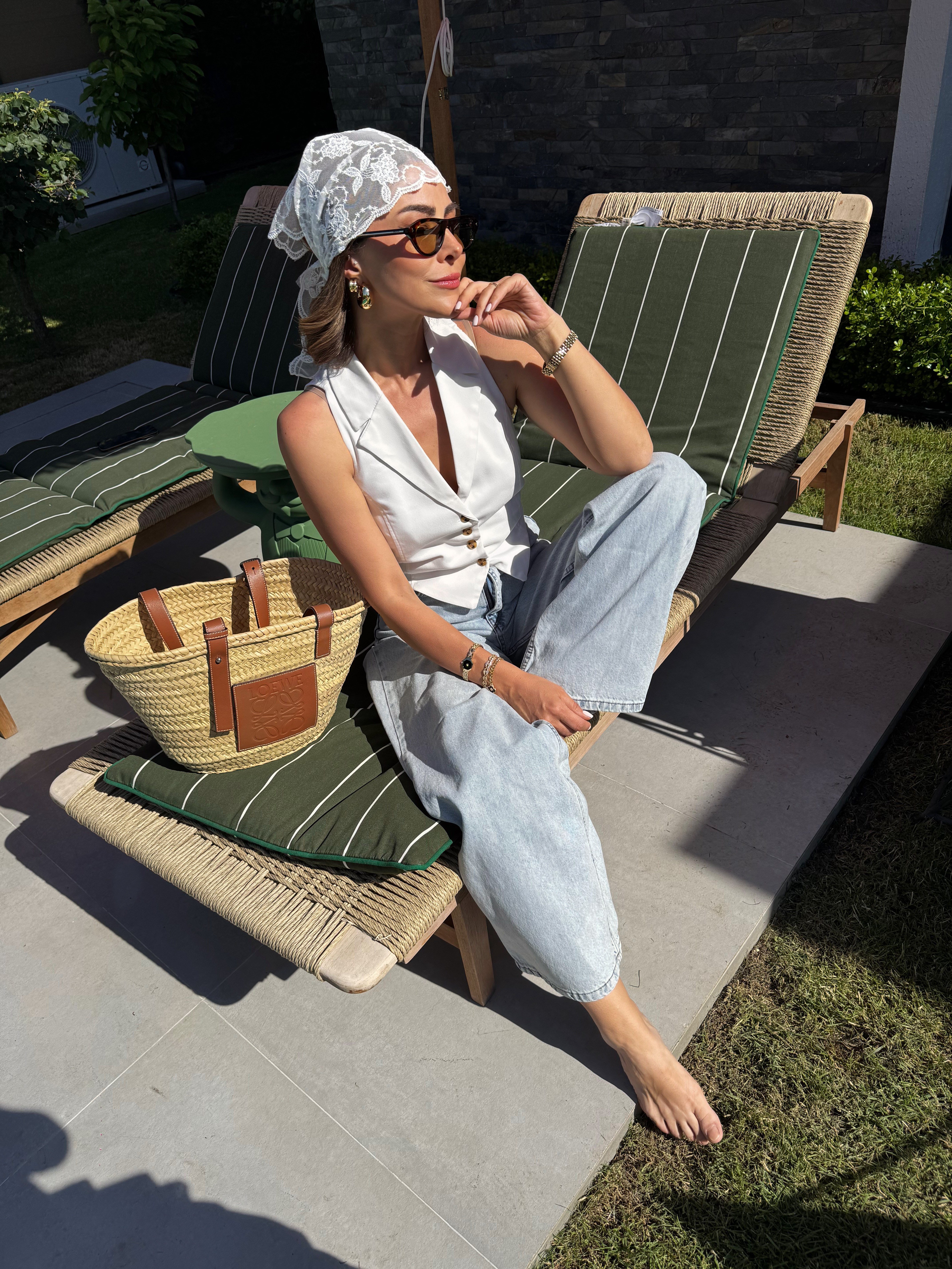 Gül Figür Kısa Model Dantel Üçgen Bandana & Fular