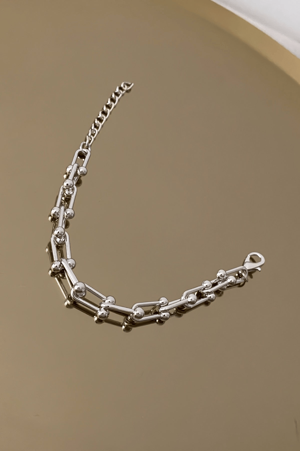 İç İçe Geçmeli Marka Model Bileklik (21cm)