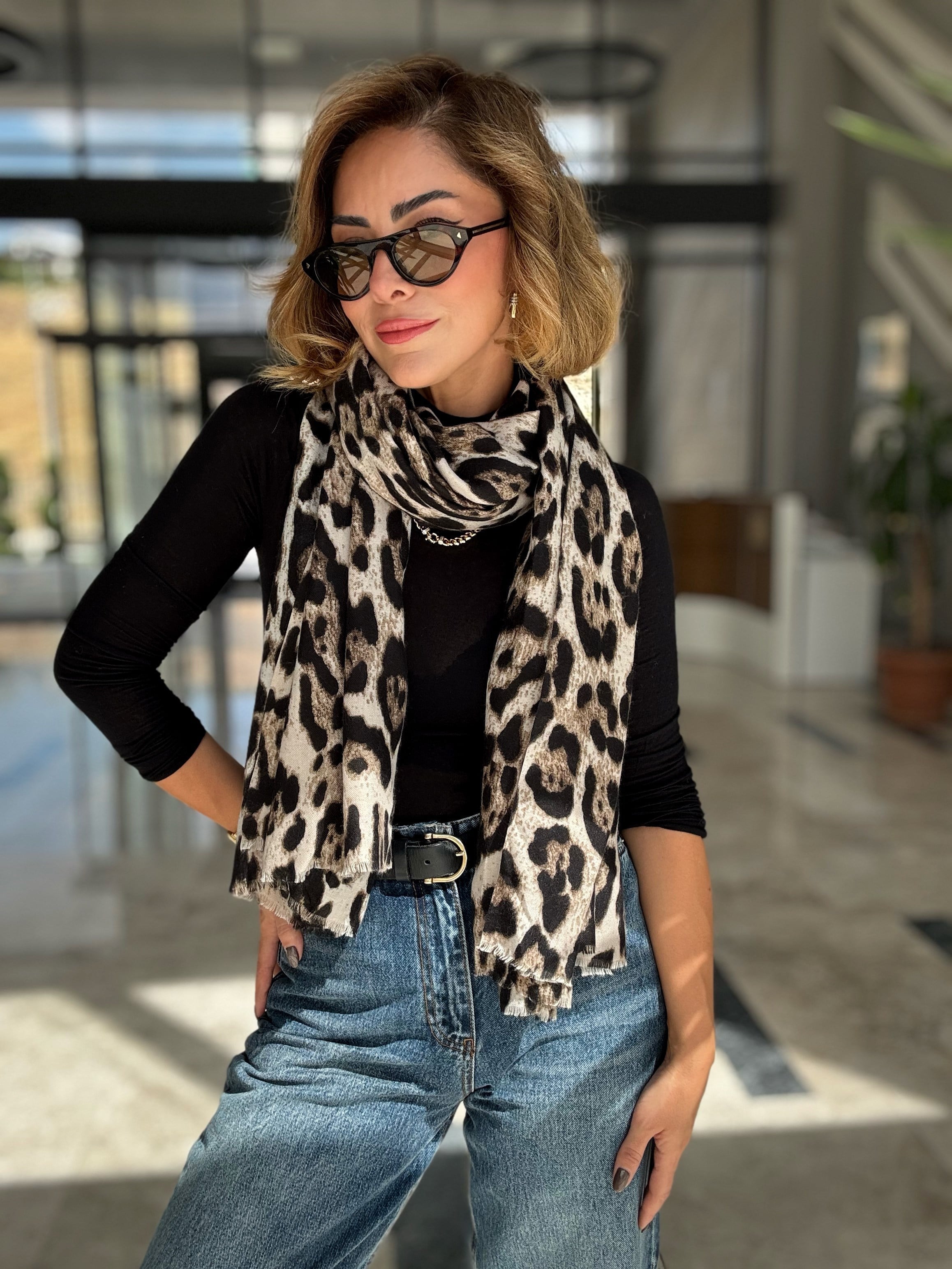 Leopar Desen Bej Pamuklu Şal