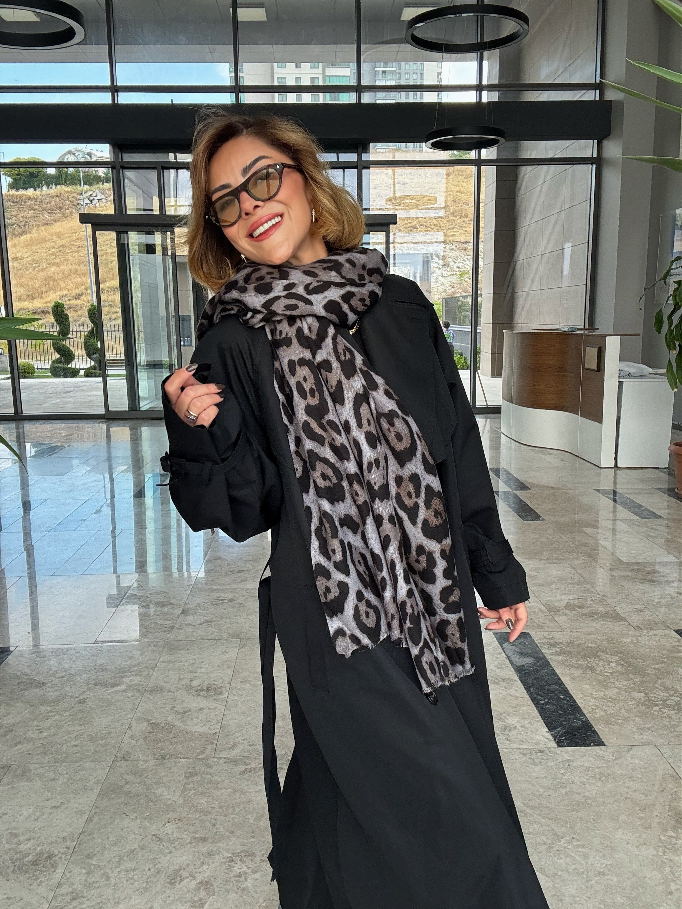 Leopar Desen Gri Pamuklu Şal