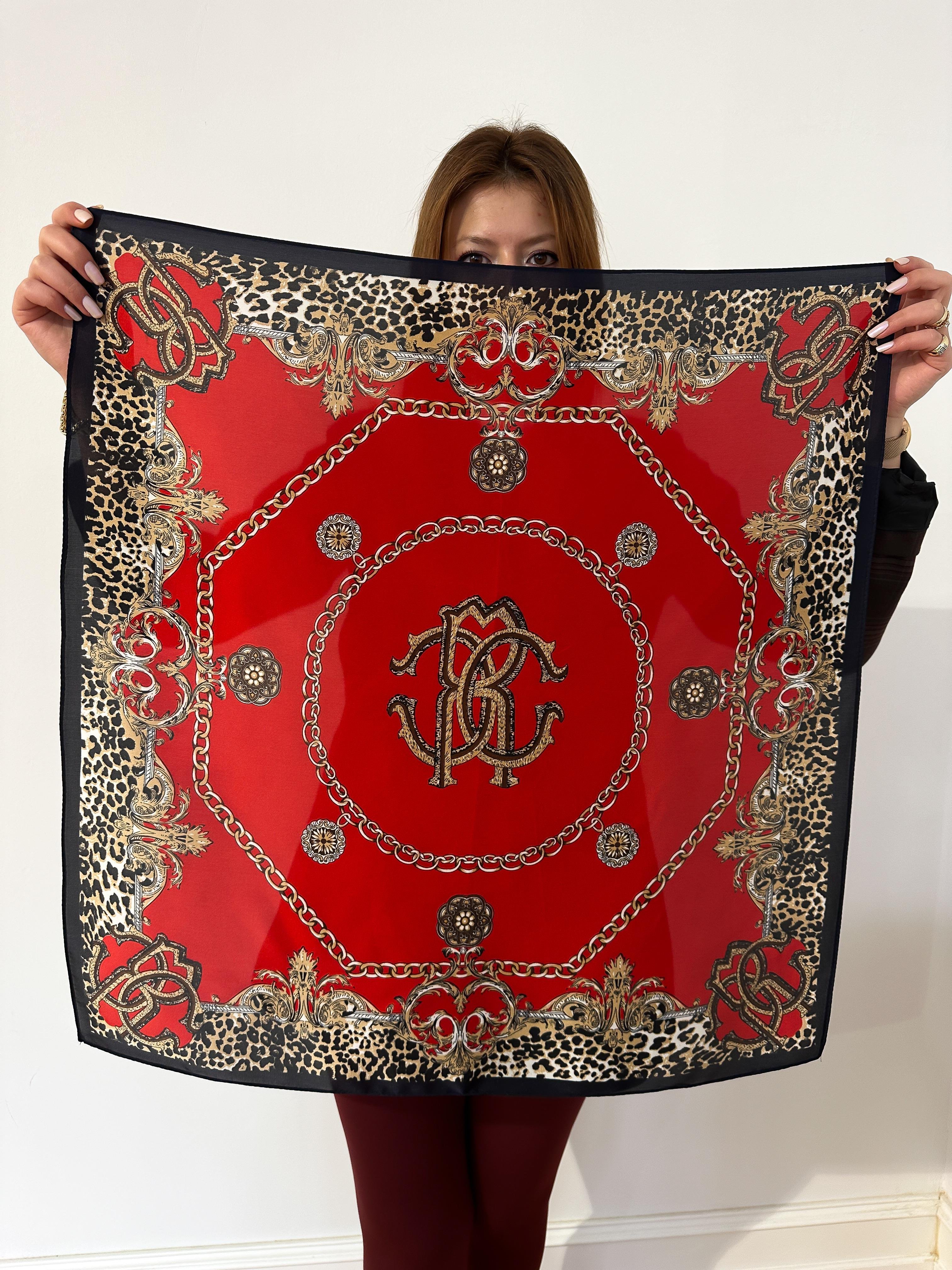Leopar Detay Kırmızı Marka Model Fular (70*70)