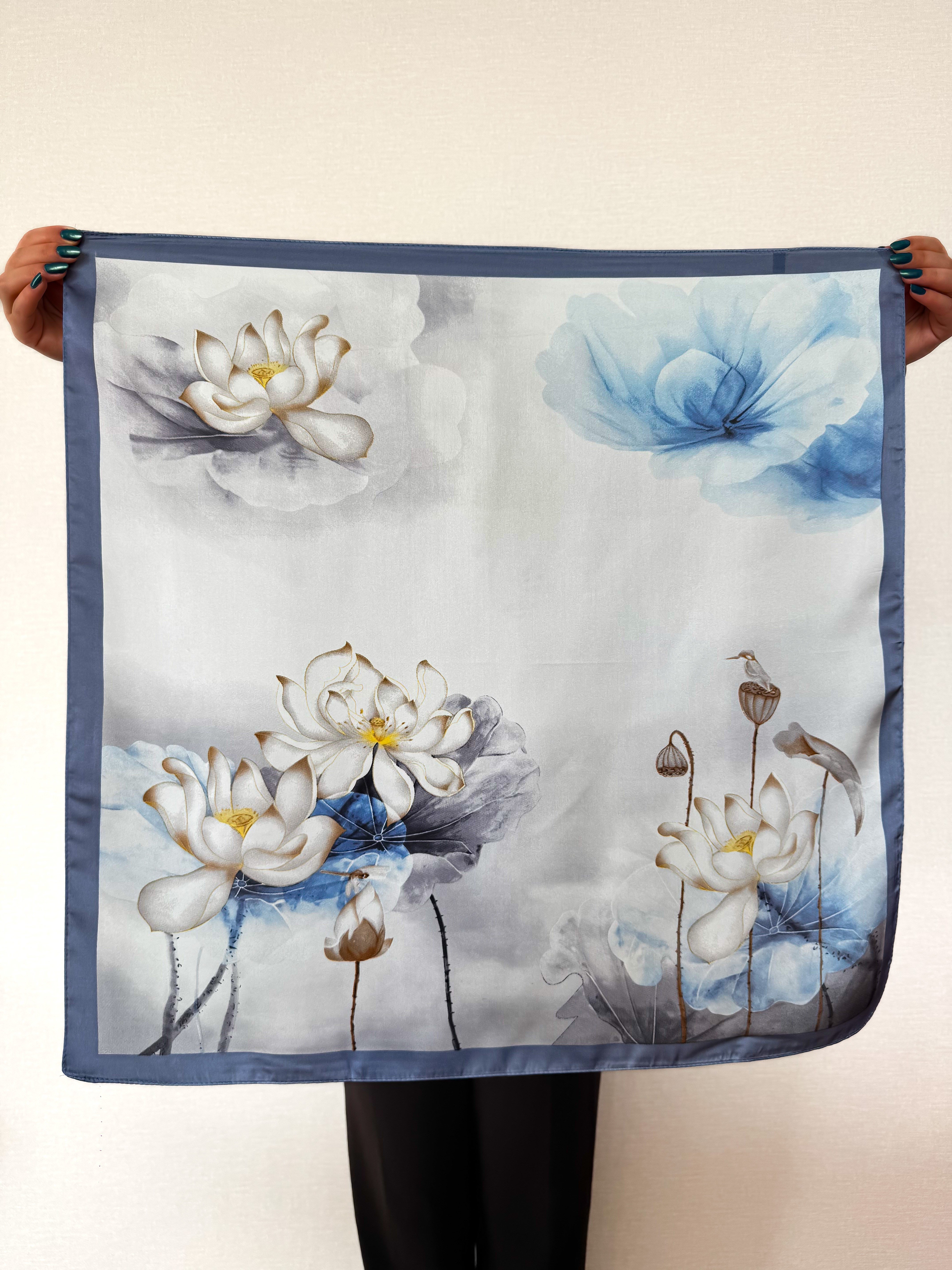 Lotus Çiçek Desen Fular ( 70*70 )