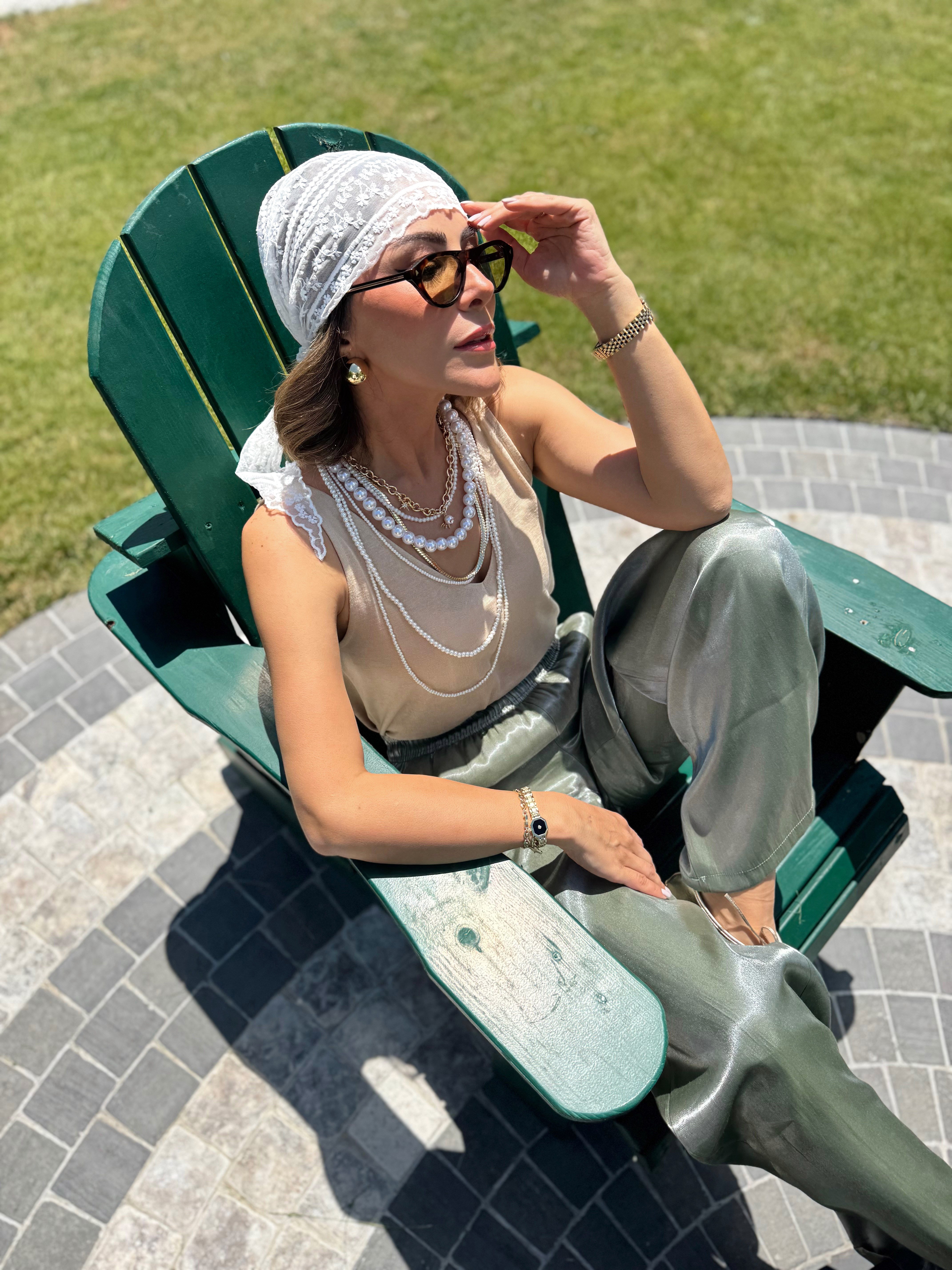 Nokta Detay Çoklu Çiçek Figür Uzun Model Dantel Üçgen Bandana & Fular