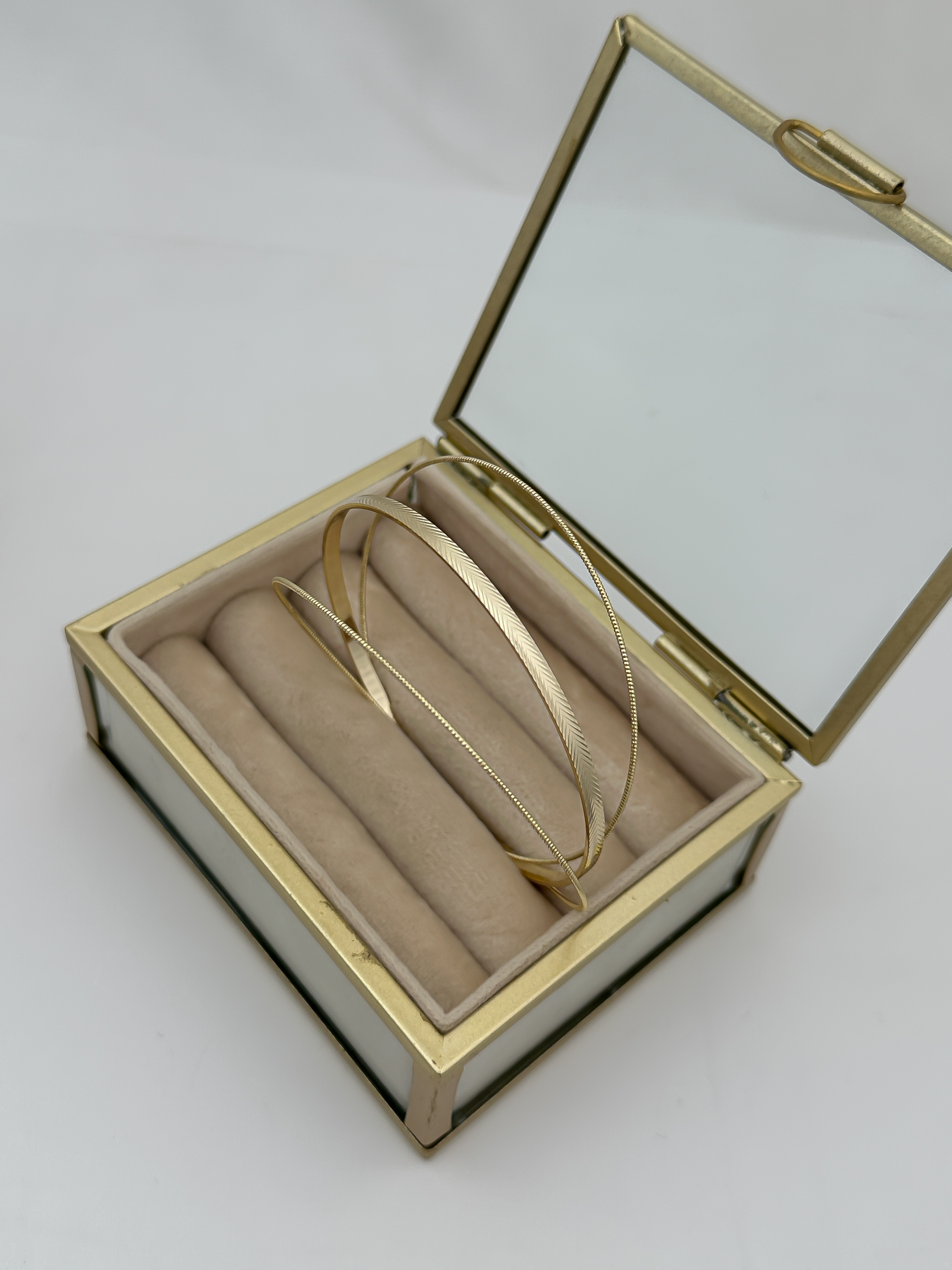 Özel Seri Başak Model Desenli Ajda Bileklik (İç Çap:6.6 Cm)