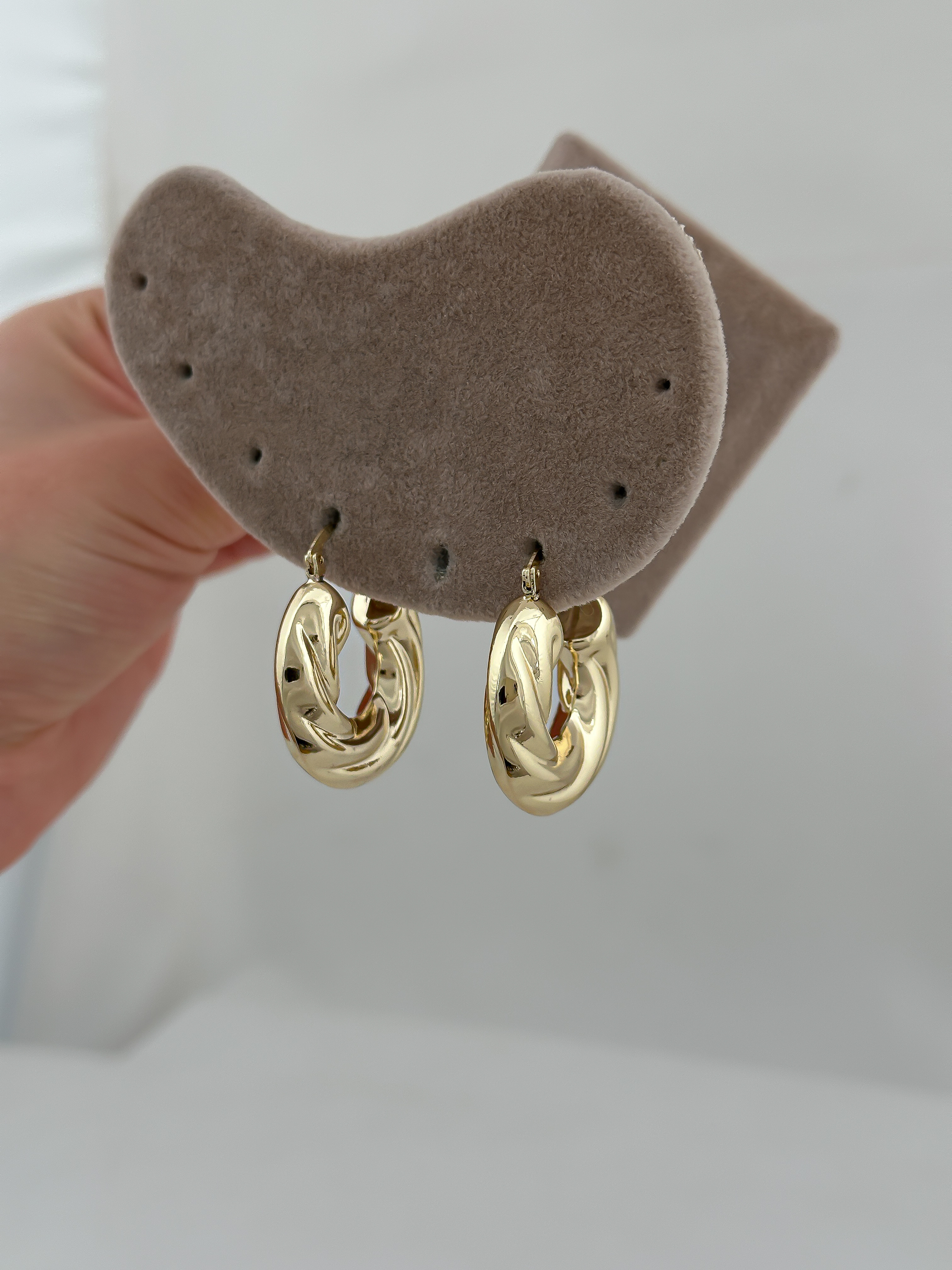 Özel Seri Burgu Görünüm Gold Plaka Halka Küpe (Dış Çap:3cm)