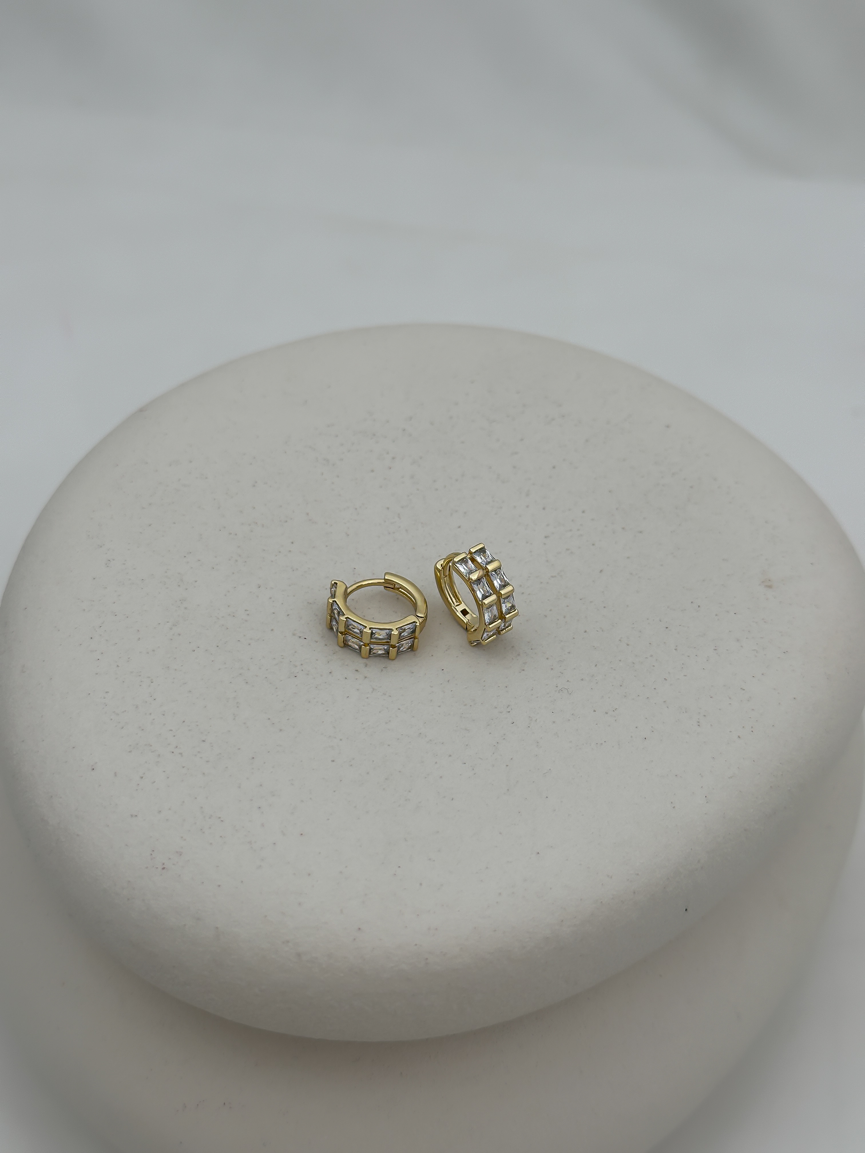 Özel Seri Çift Sıra Baget Taşlı Minimal Halka Küpe (iç Çap:6 Mm)