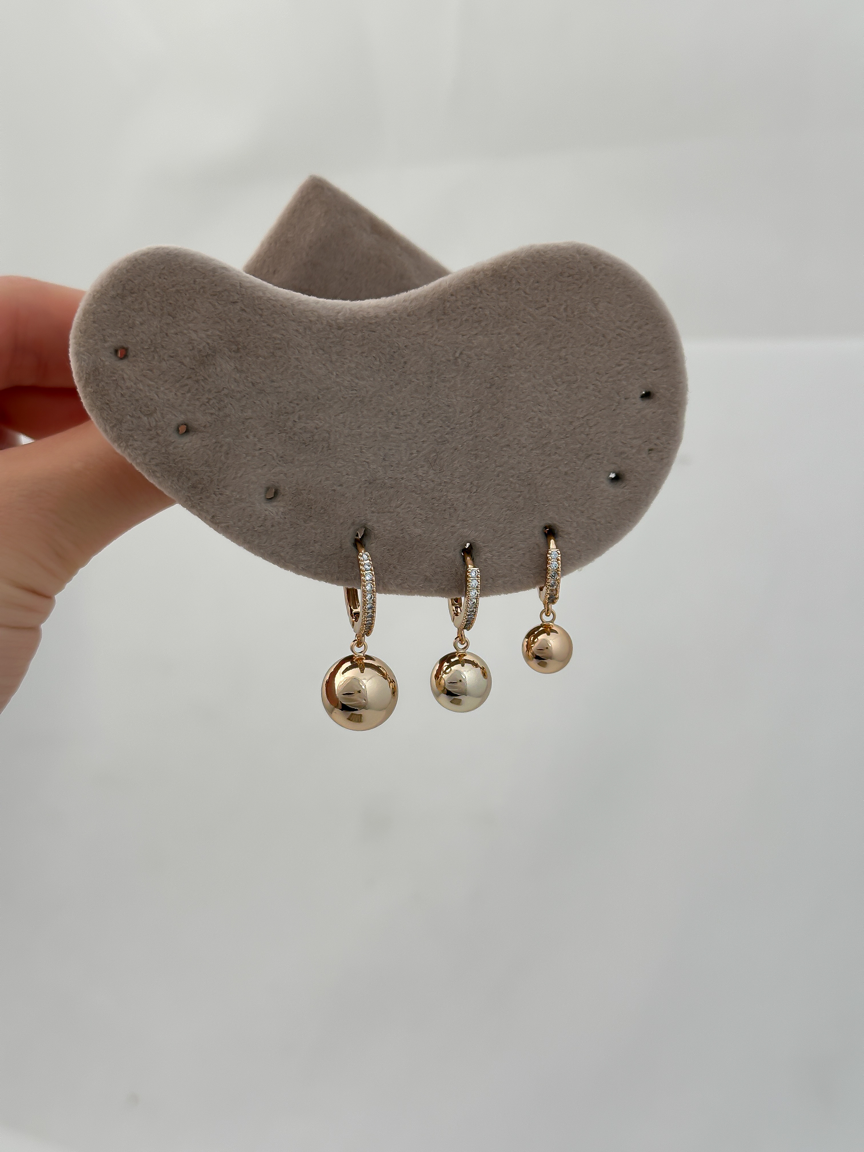 Özel Seri Gold Topçuk Sallantılı Üçlü Set Küpe
