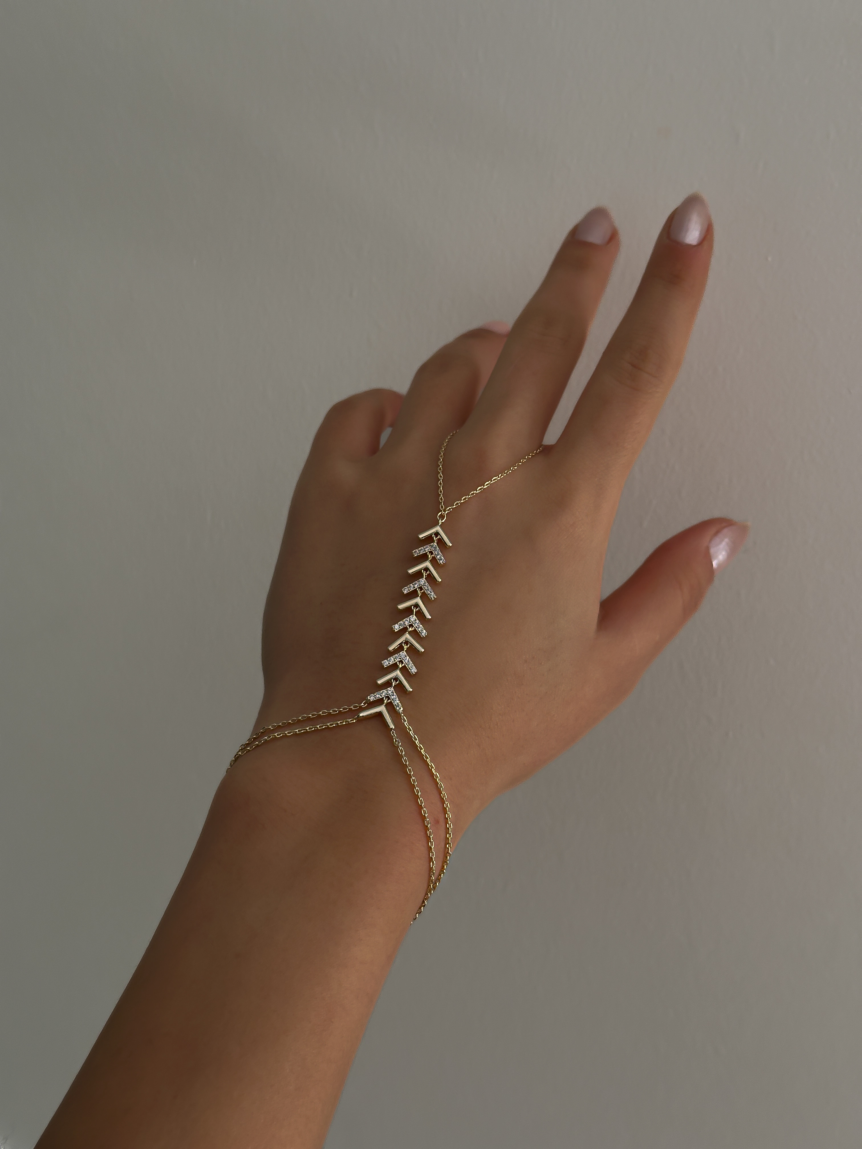 Özel Seri Gold Zirkon Taşlı Kılçık Model Şahmeran