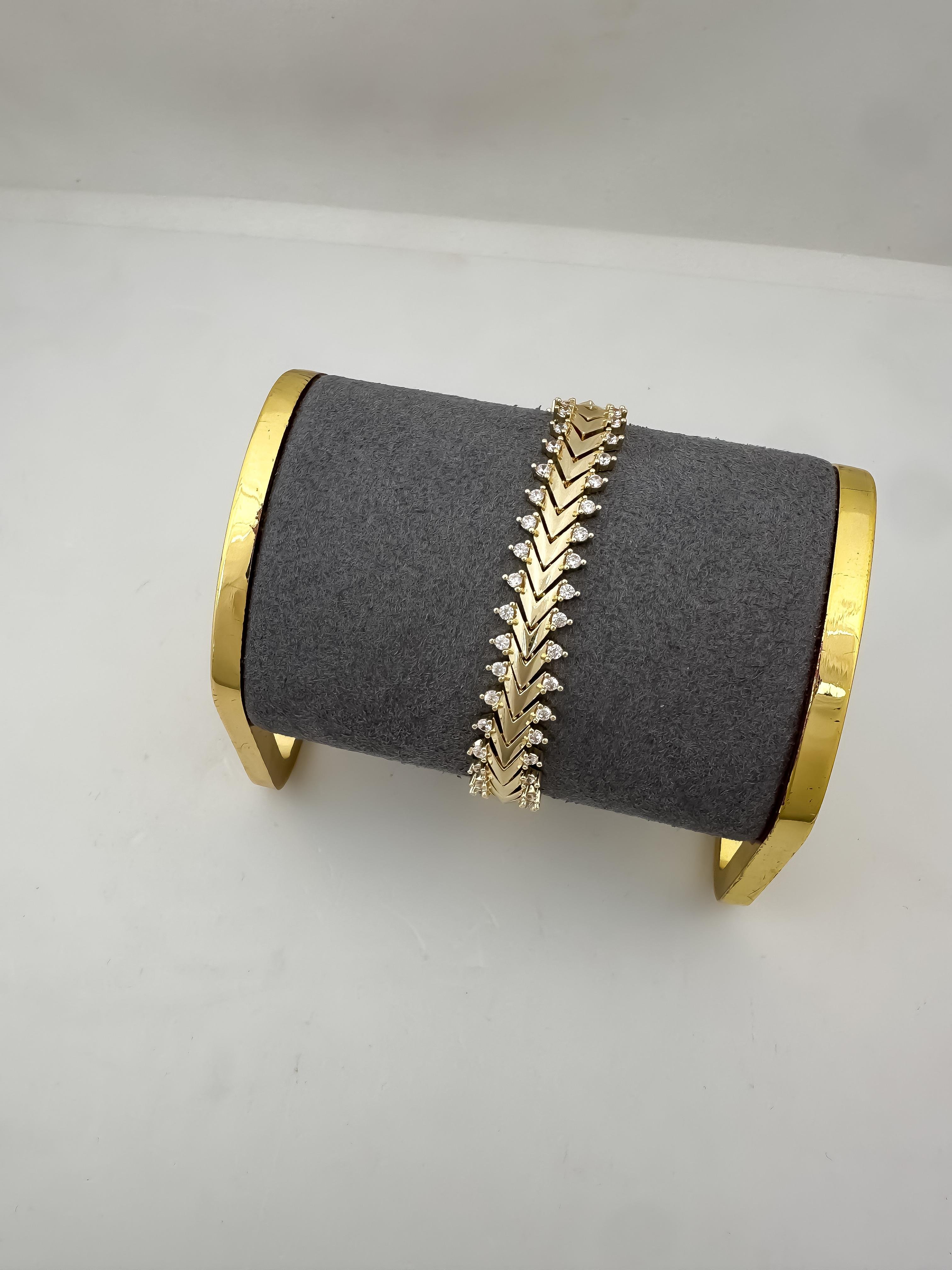 Özel Seri Plaka V Geçişli Çift Zirkon Taş Sıralı Bileklik ( 19 Cm )