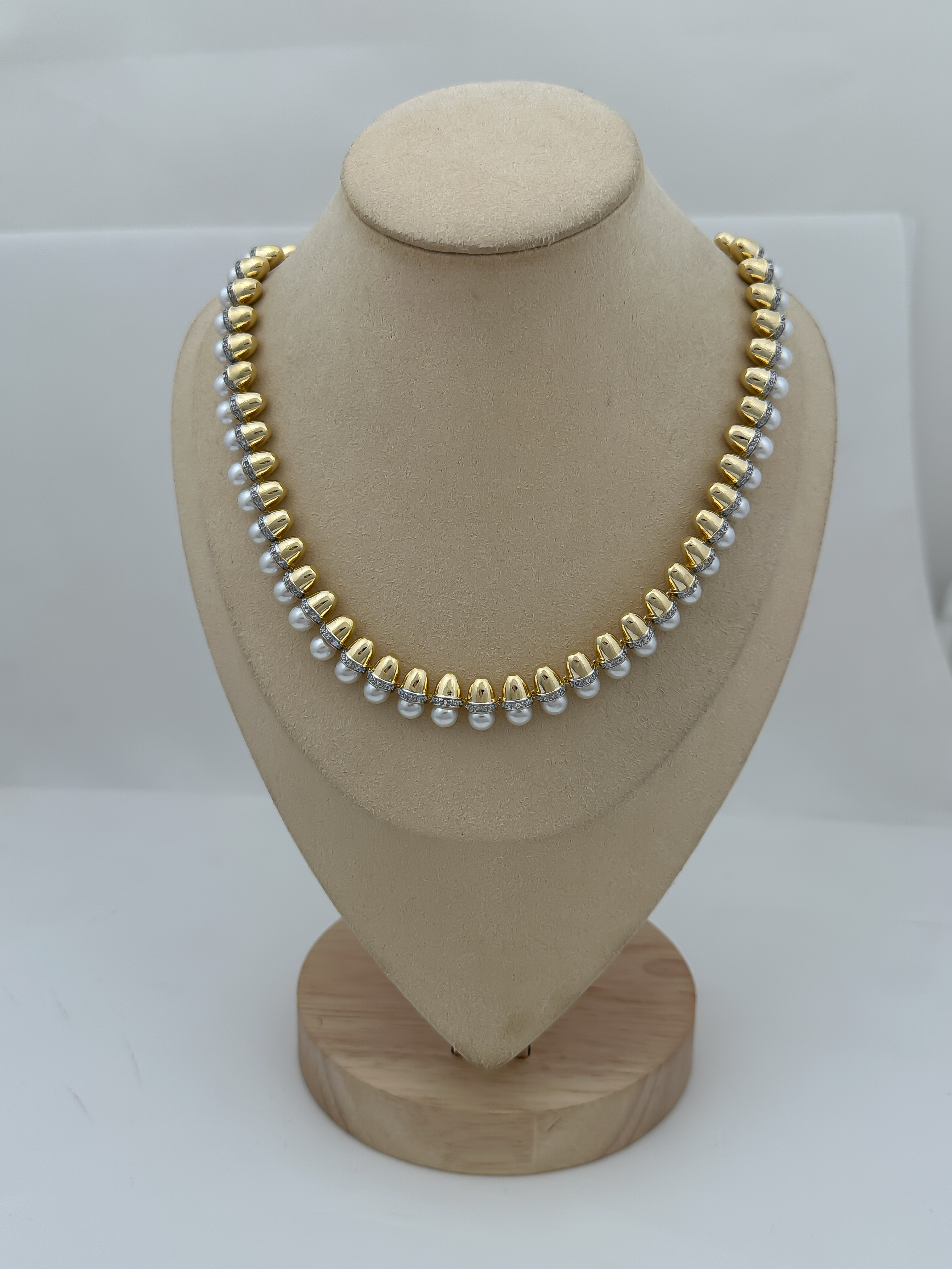 Özel Seri Zirkon Taş Detay Top İnci Gold Plaka Sıralı Tasarım Kolye (49 Cm)