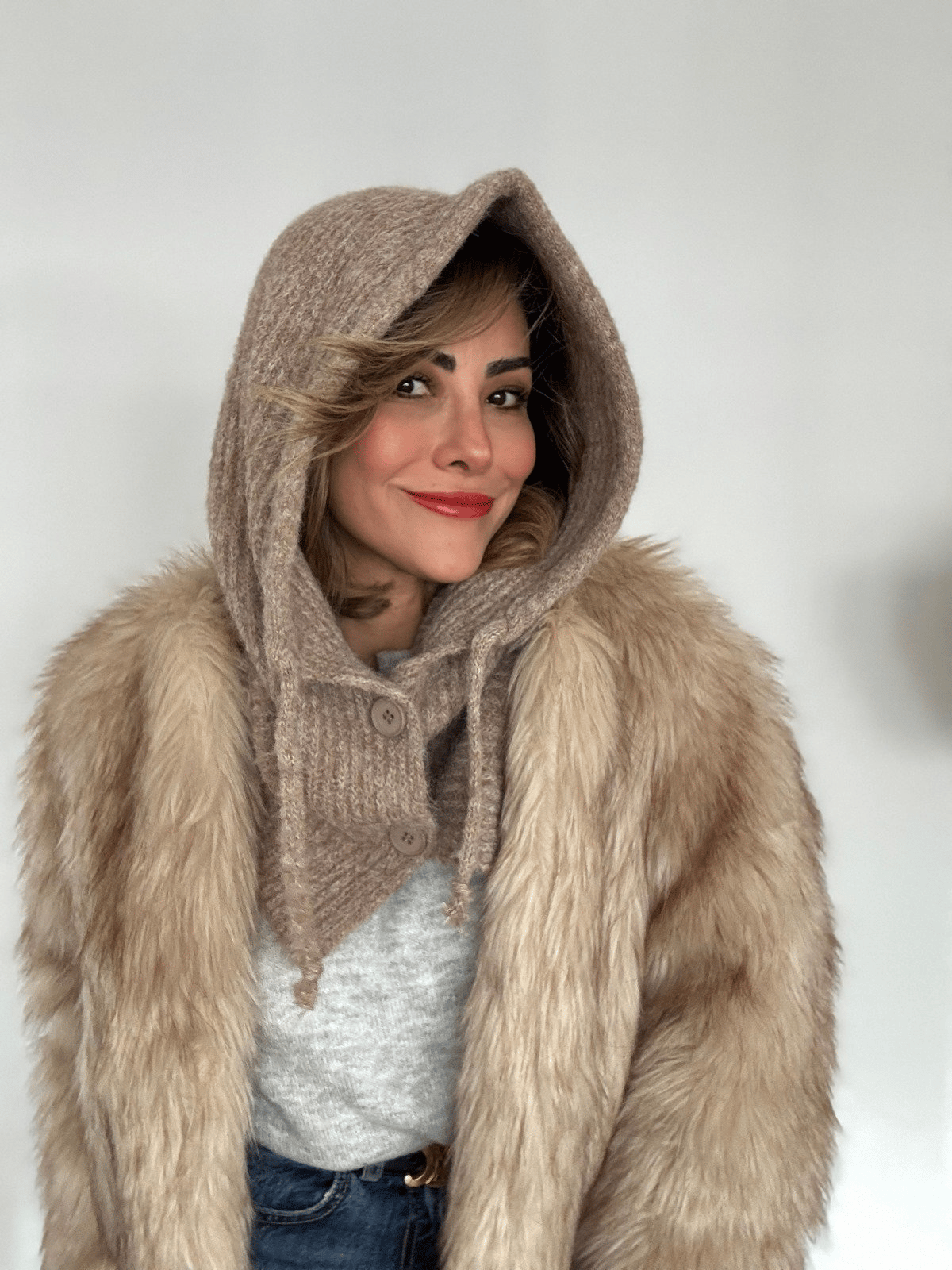 Sütlü Kahve Renk Yumuşak Dokulu Düğmeli Balaclava