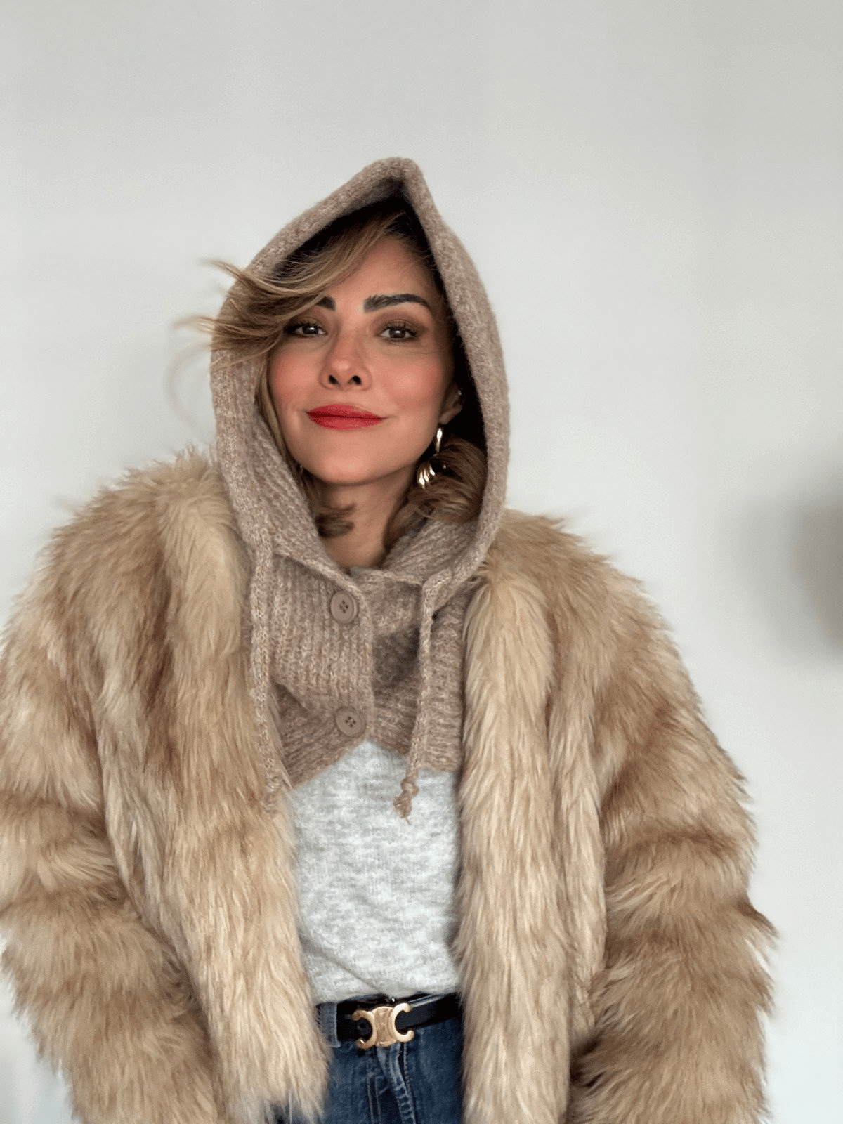 Sütlü Kahve Renk Yumuşak Dokulu Düğmeli Balaclava