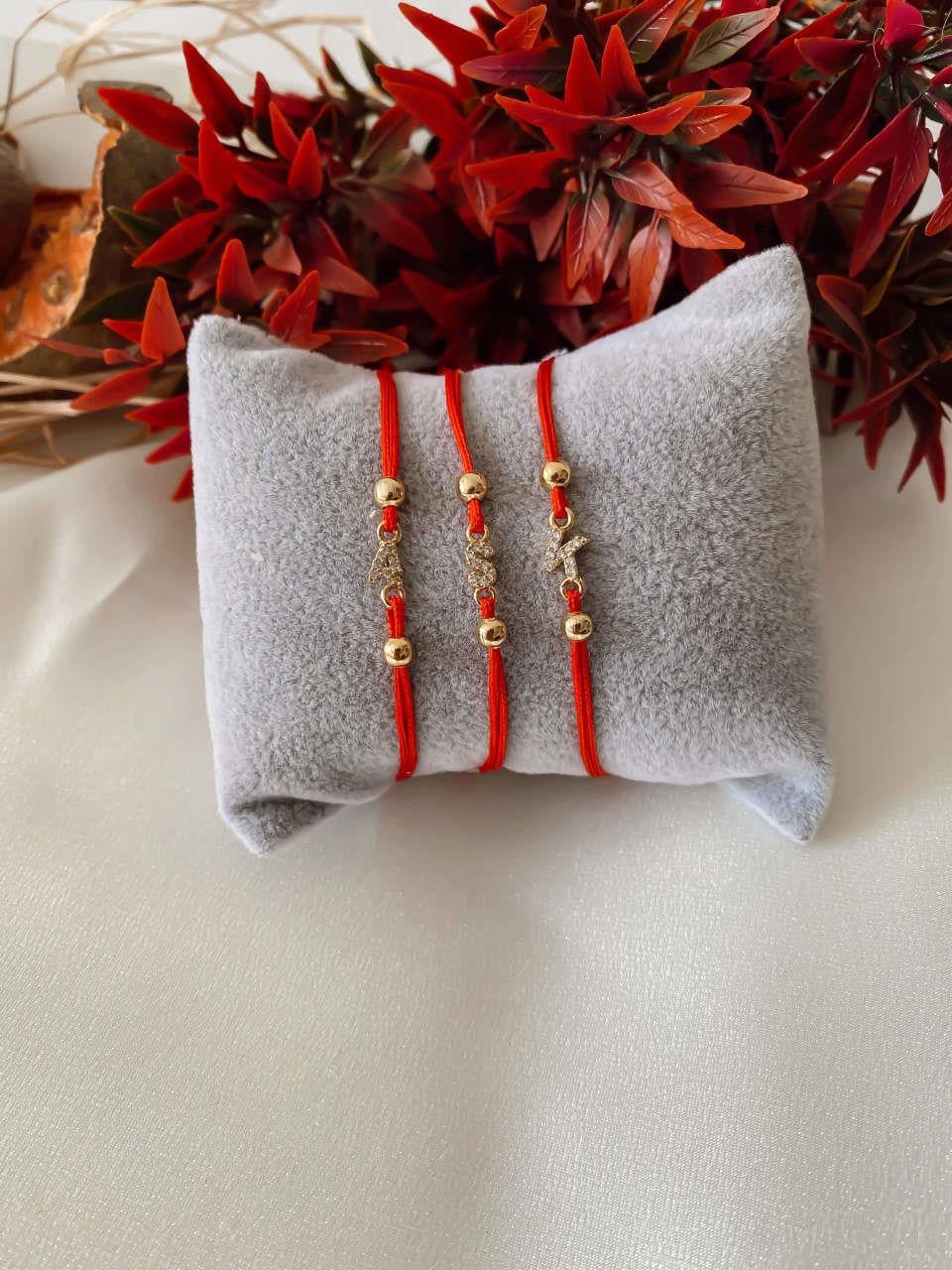 Taşlı Minimal Harf İp Bileklik