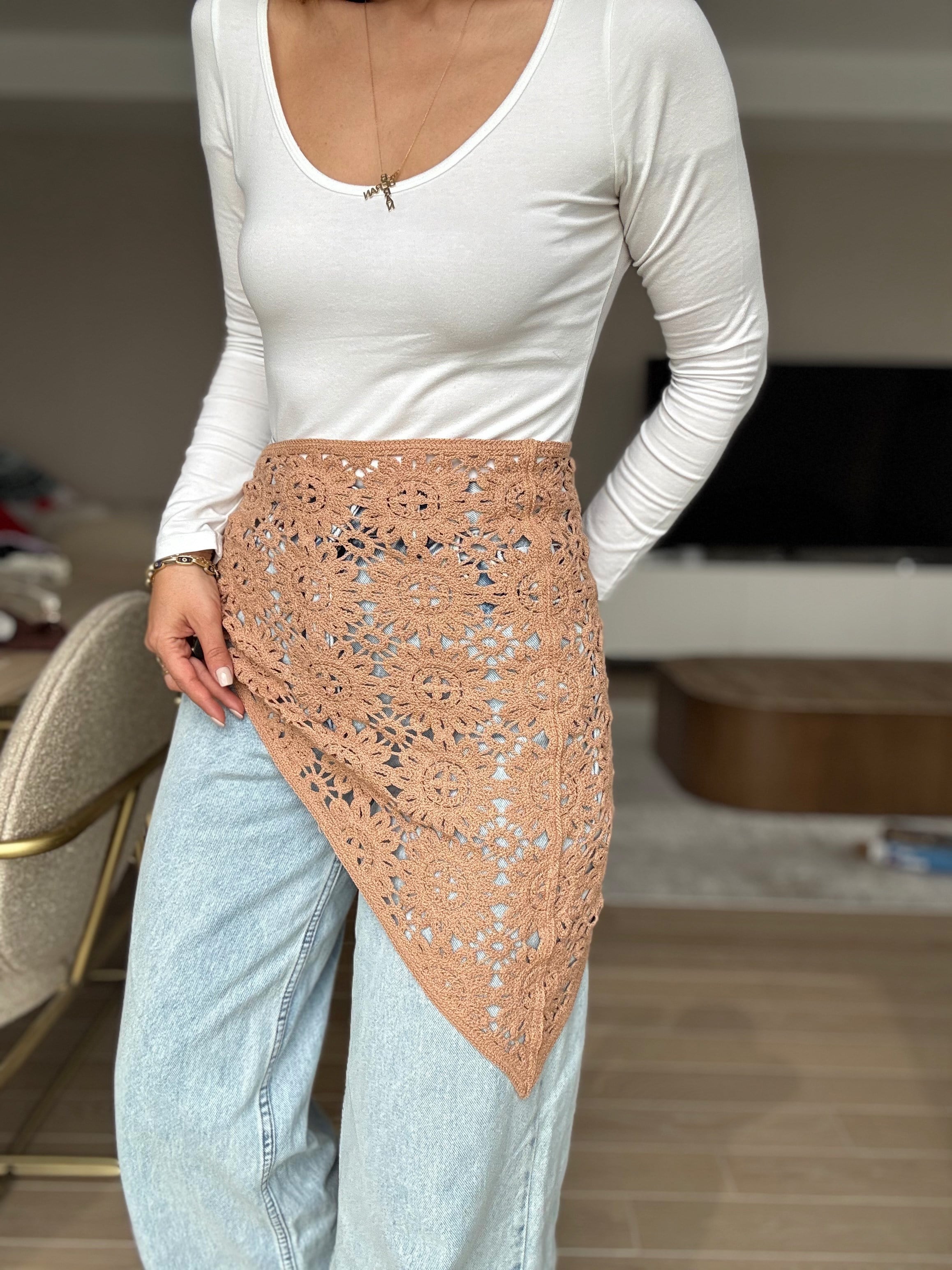 Üçgen Örme Dantelli Camel Pareo