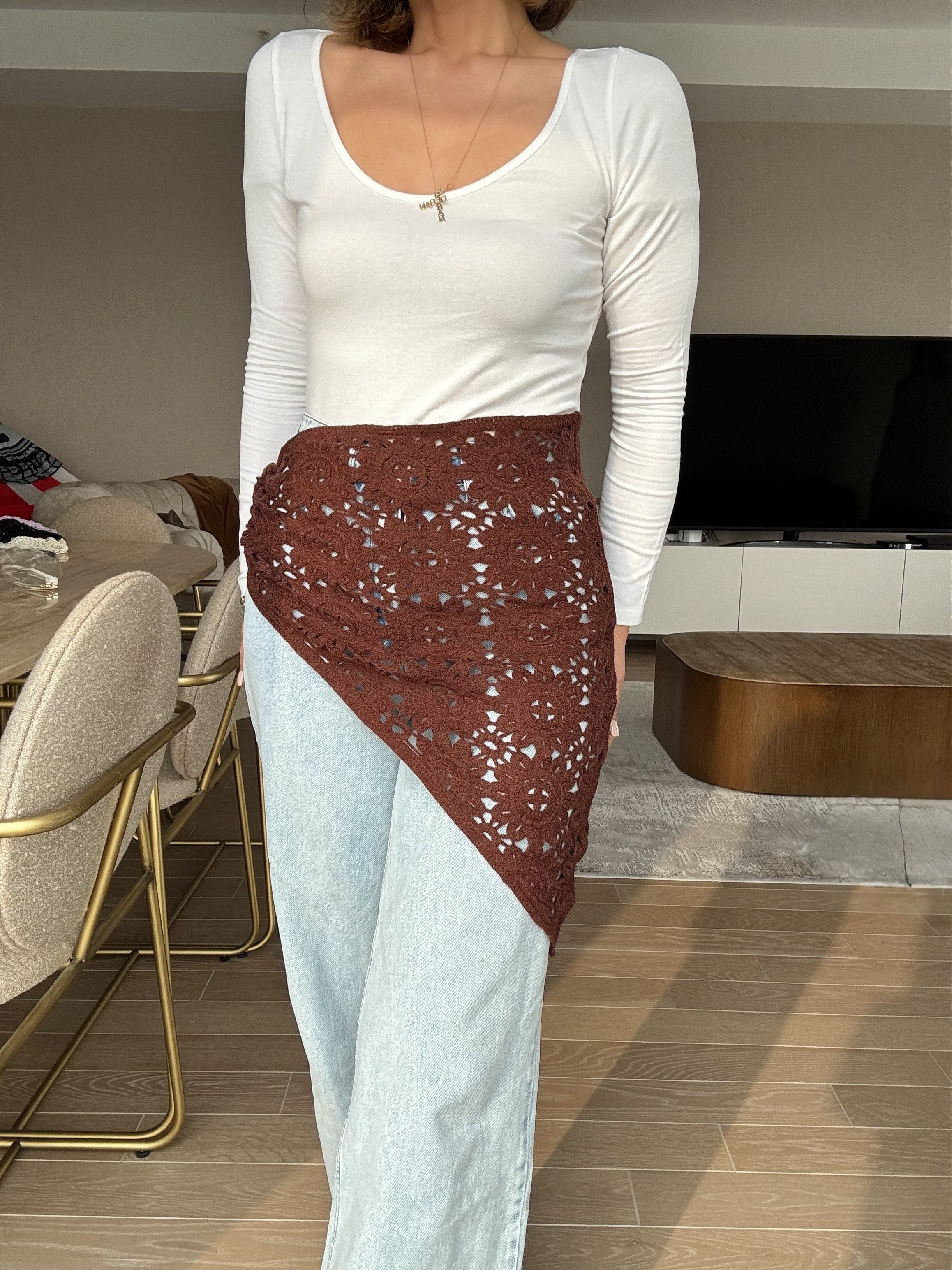 Üçgen Örme Dantelli Kahve Pareo