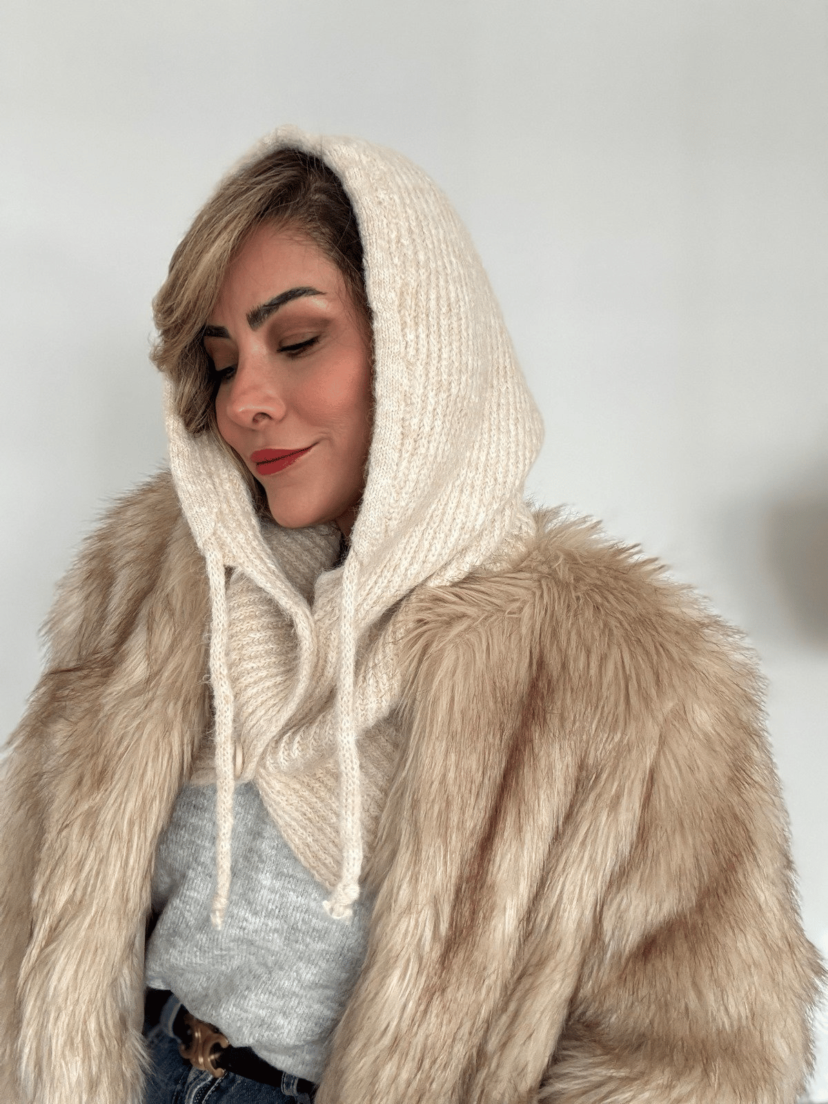 Vizon Renk Yumuşak Dokulu Düğmeli Balaclava