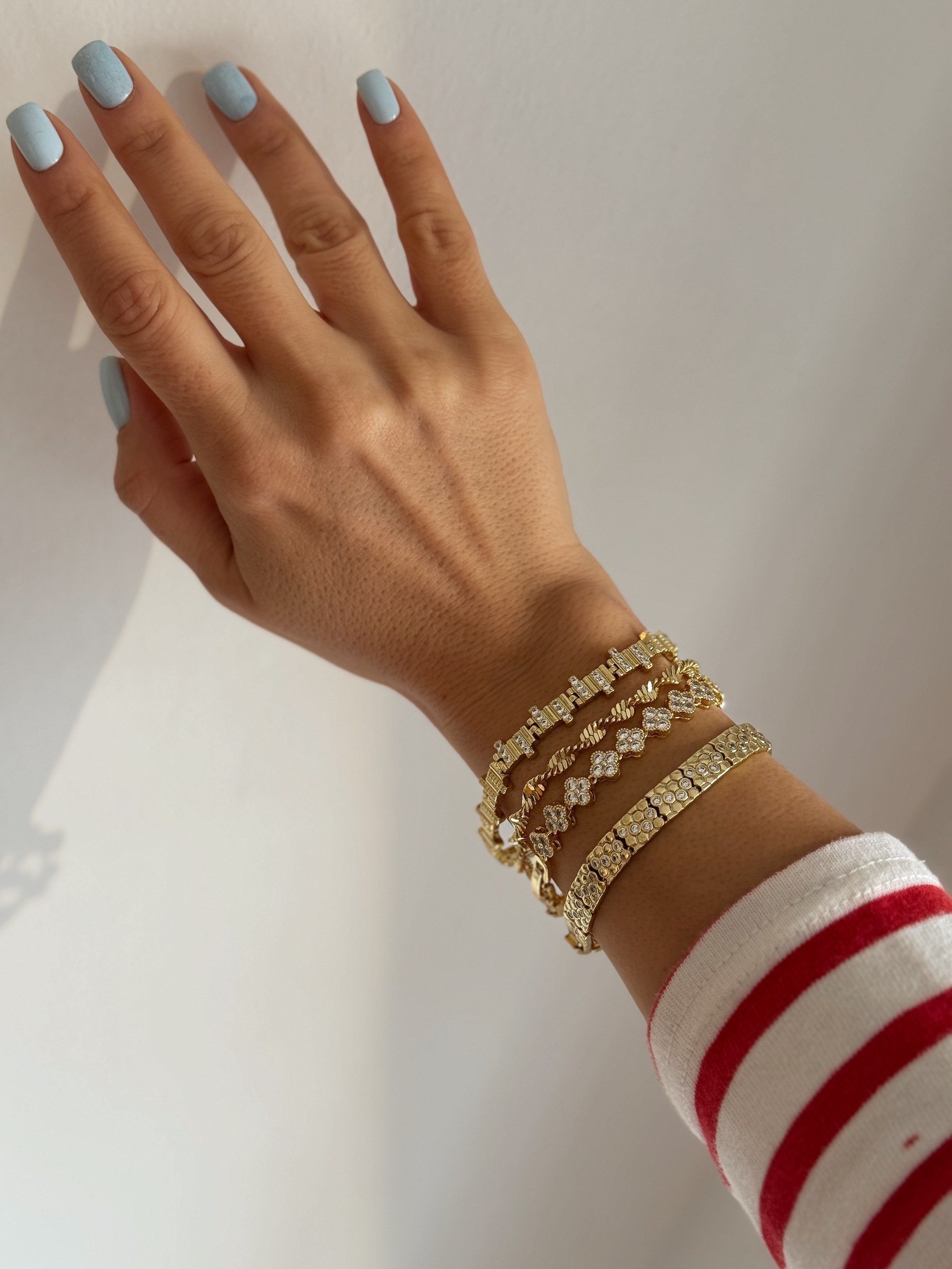 Yonca Figür Bileklik Kombini