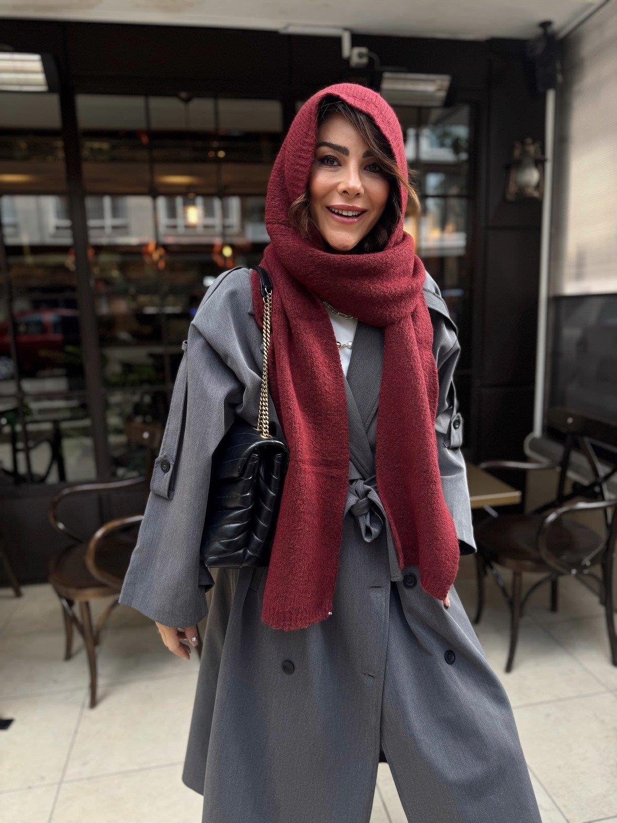 Yünlü Bordo Renkli Şapkalı Şal