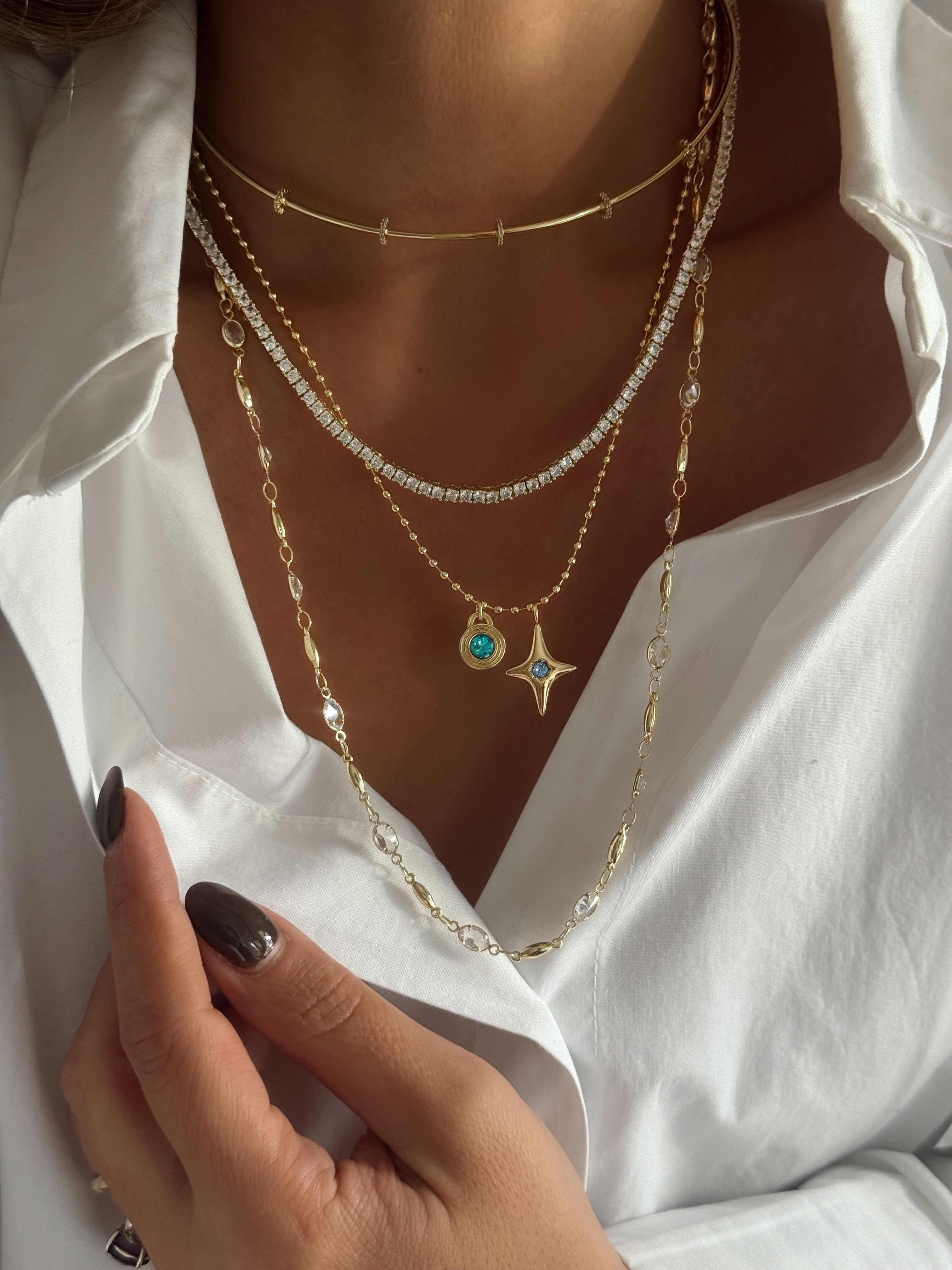 Zirkon Taşlı Biye Detay Boru Plaka Choker Kolye Kombini