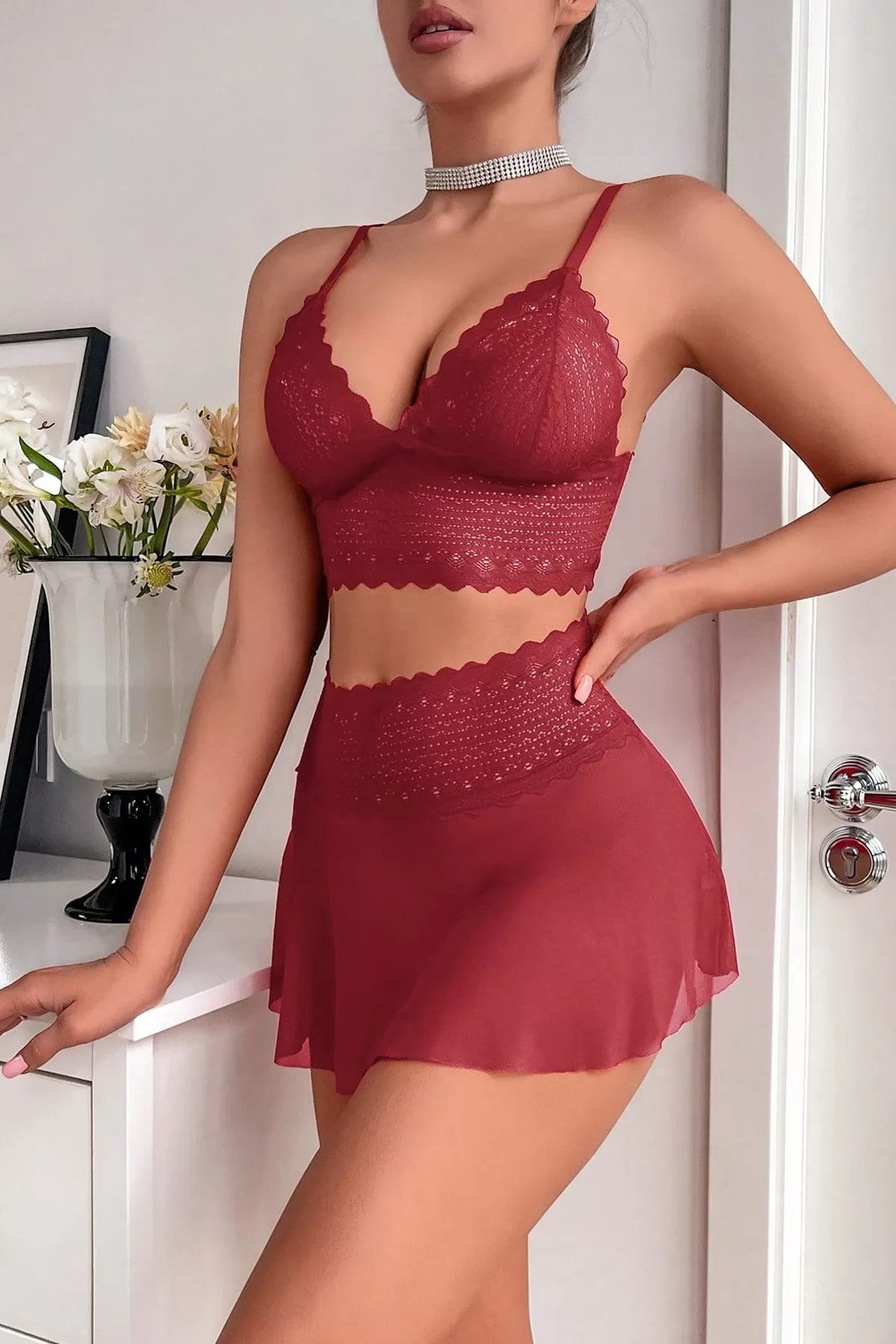 Bordo Dantel ve Tül Detaylı Etekli Şık Elbise Takımı