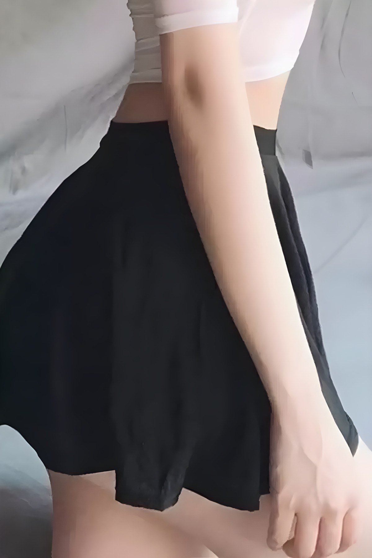 Kadın Şık Mini Pileli Siyah Etek