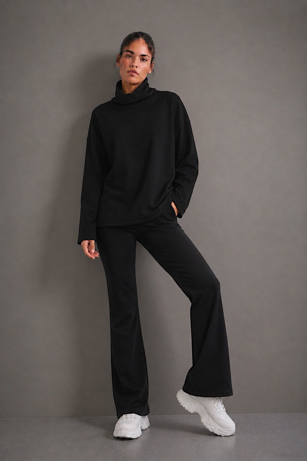 Kadın Oversize Yüksek Yaka Sweatshirt