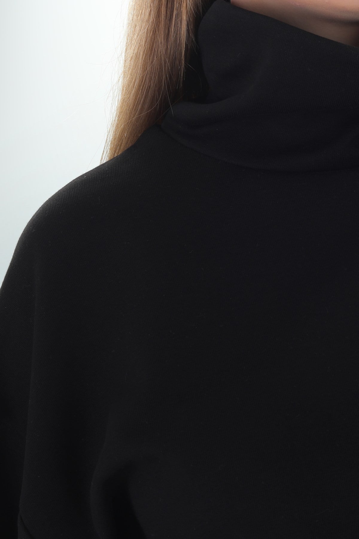 Kadın Oversize Yüksek Yaka Sweatshirt