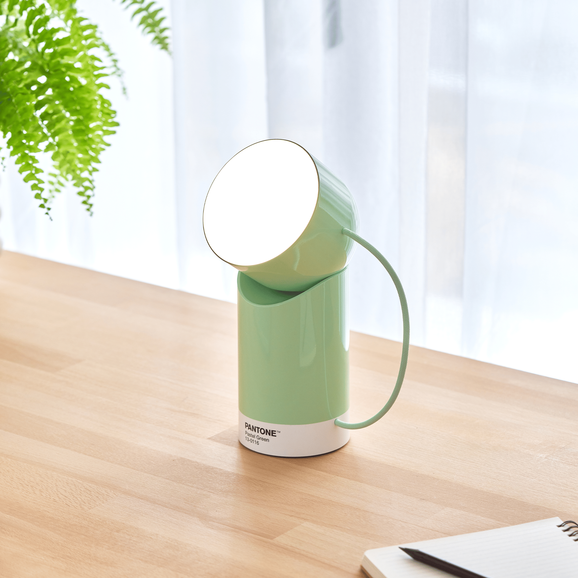 Lexon x Pantone Orbe Led Aydınlatma (Mint)