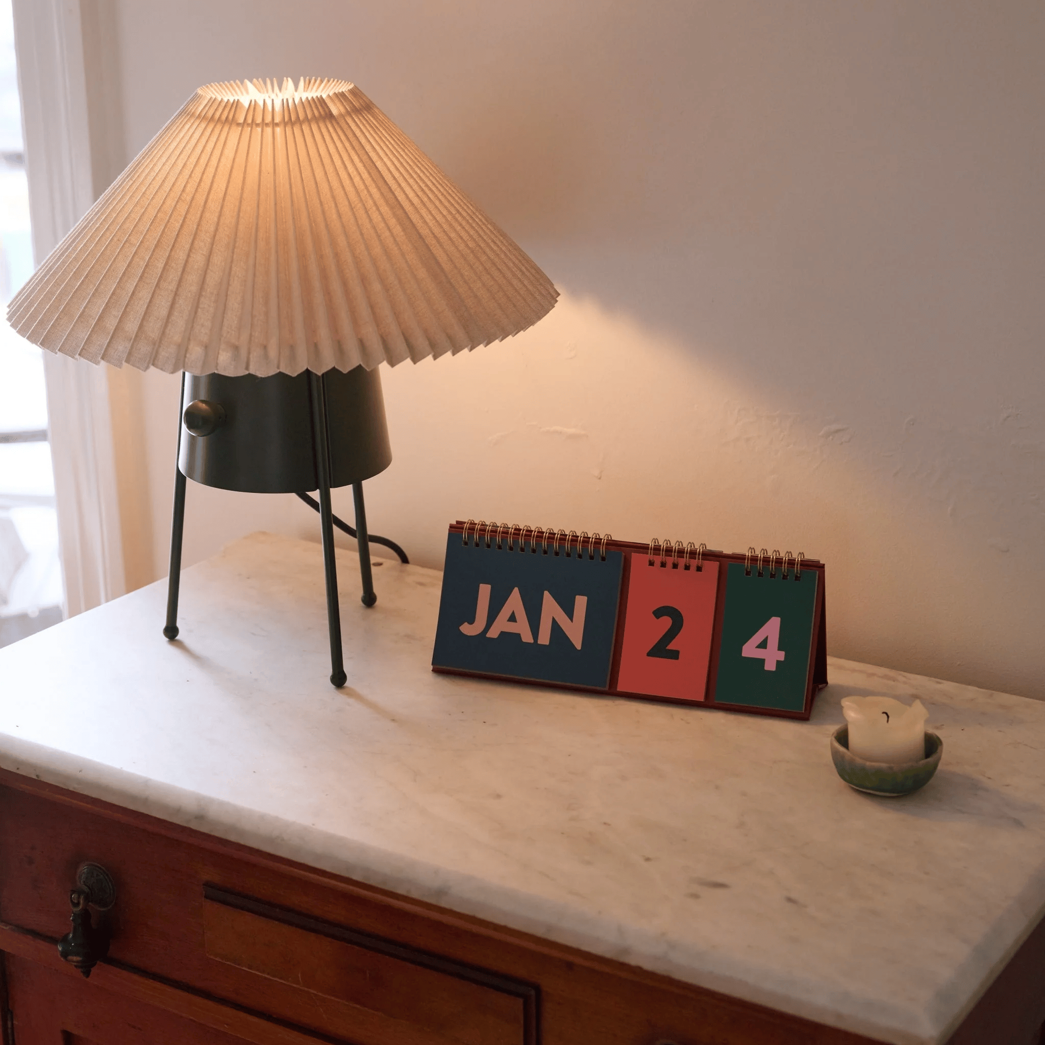 Perpetual Desk Calender: Colourblock