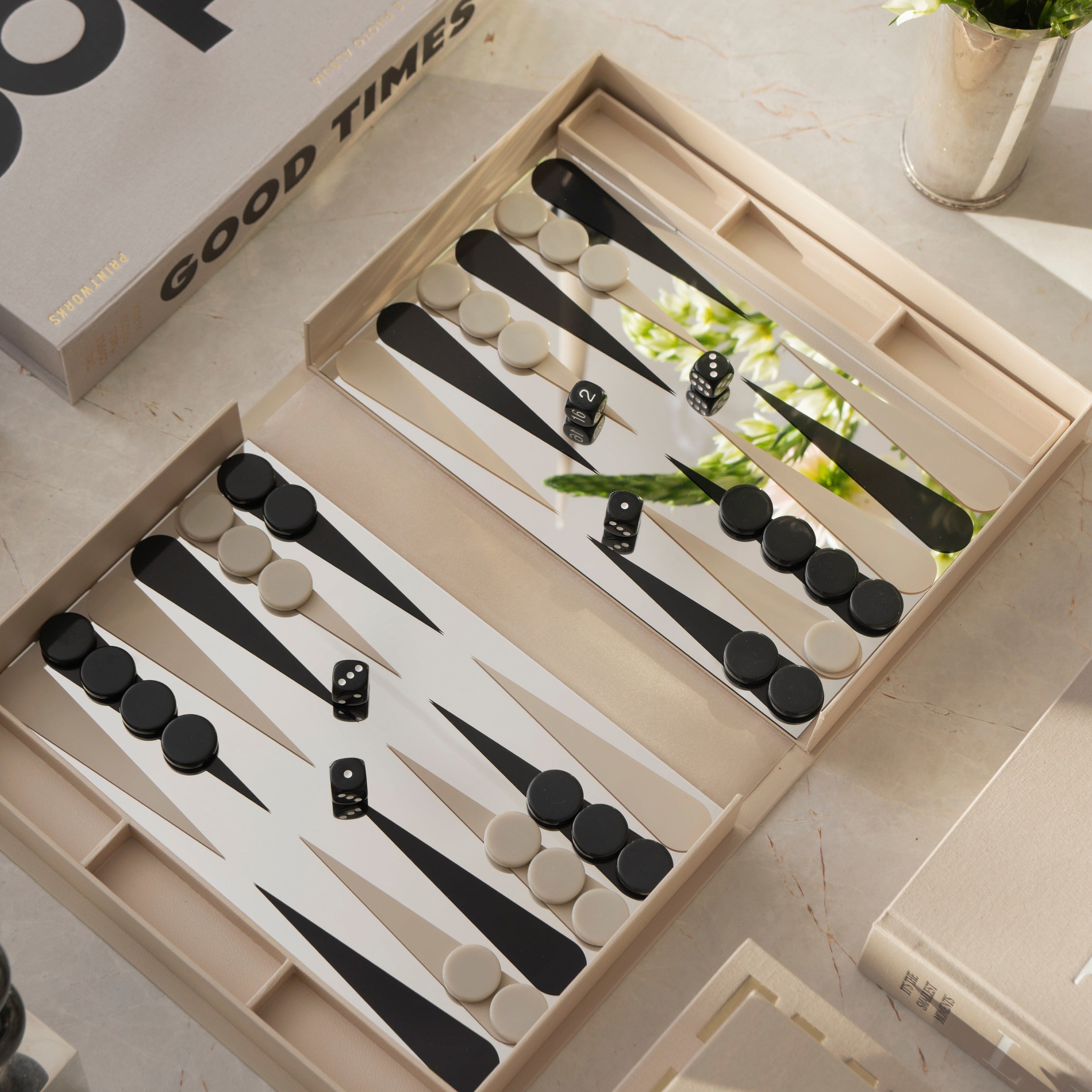 The Art of Backgammon Tavla (Beige Mirror)