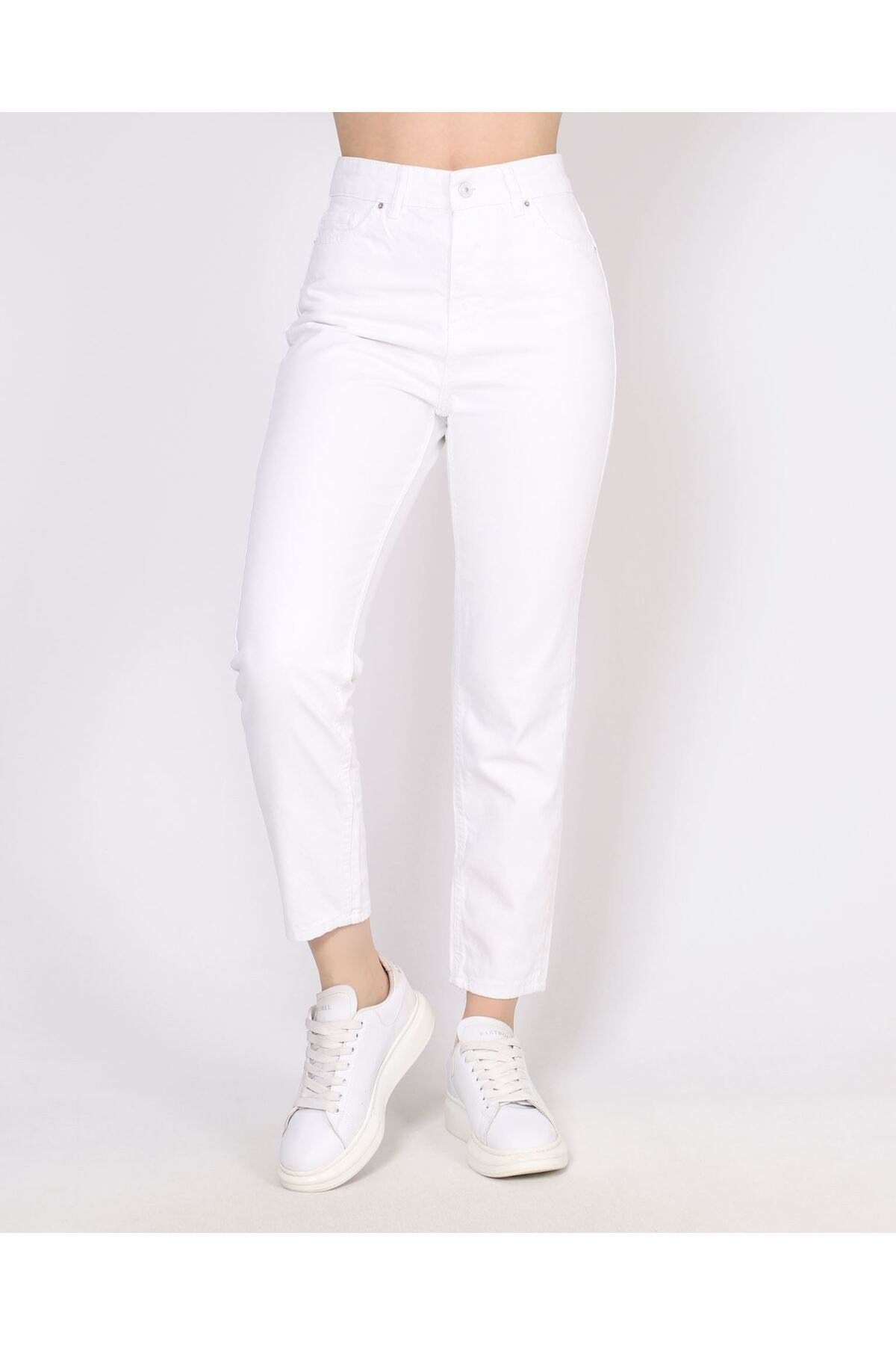 Beyaz Mom Fit Yüksek Bel Kot