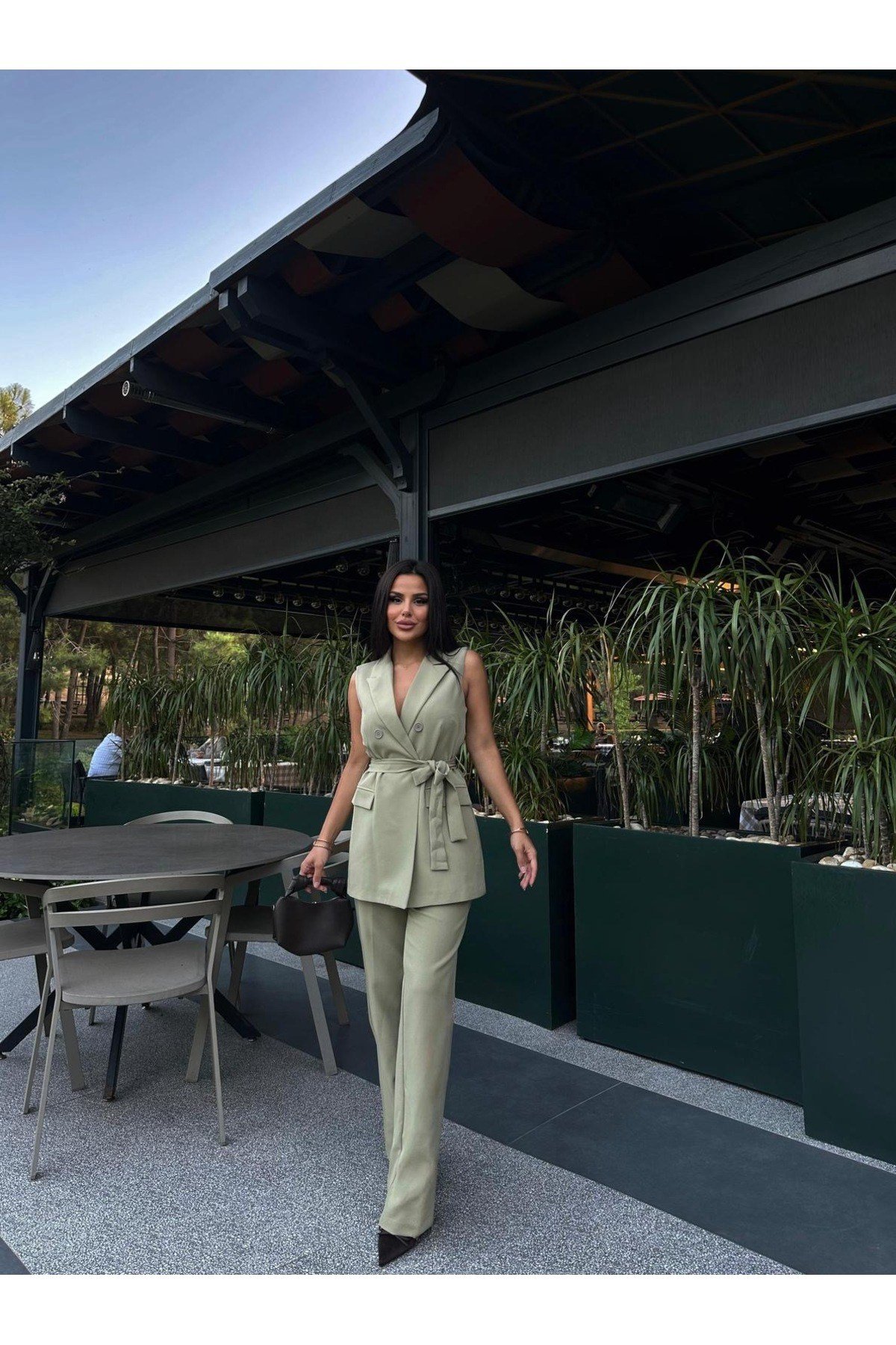 Düğmeli Yelekli Bağlamalı İkili Blazer Takım