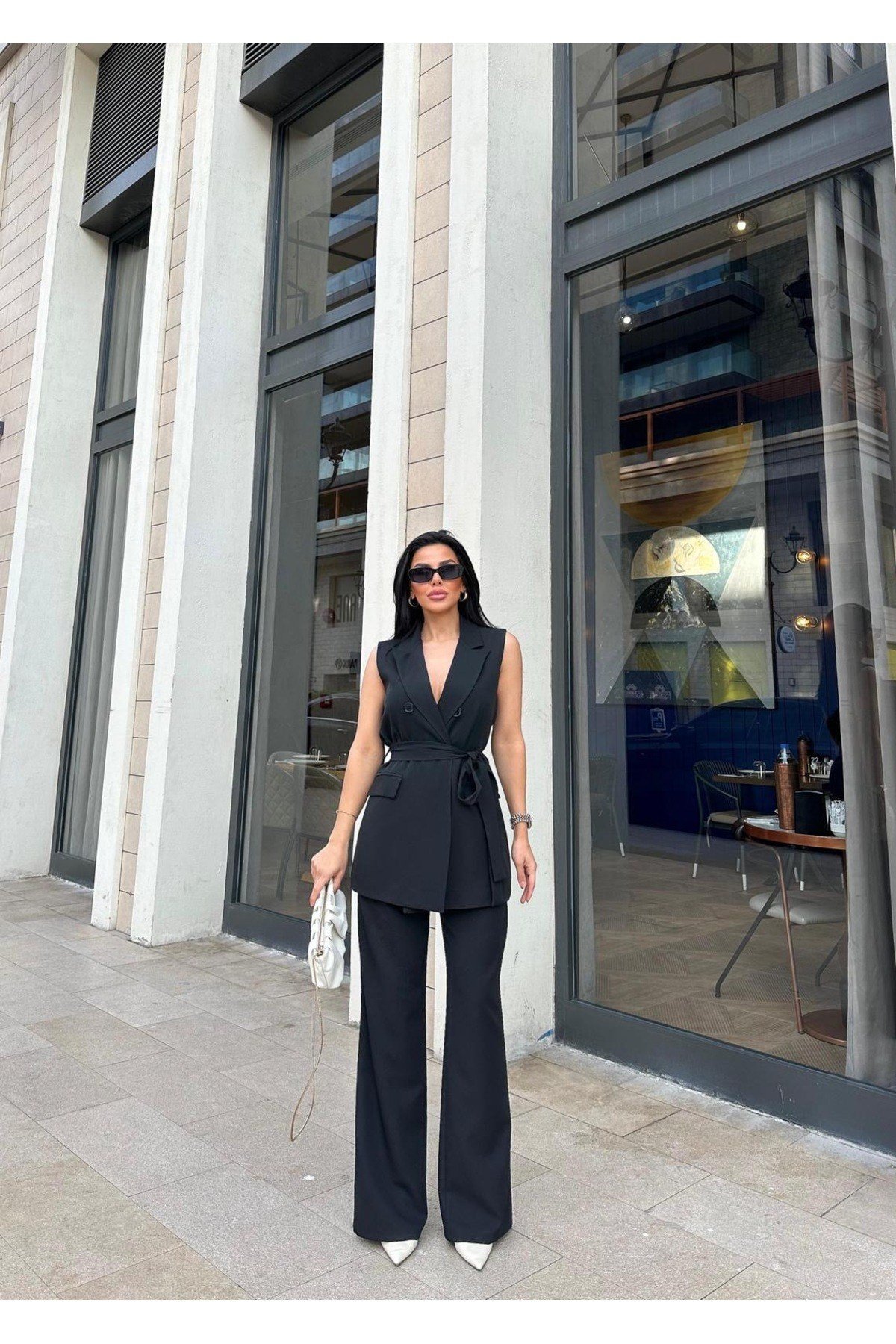 Düğmeli Yelekli Bağlamalı İkili Blazer Takım