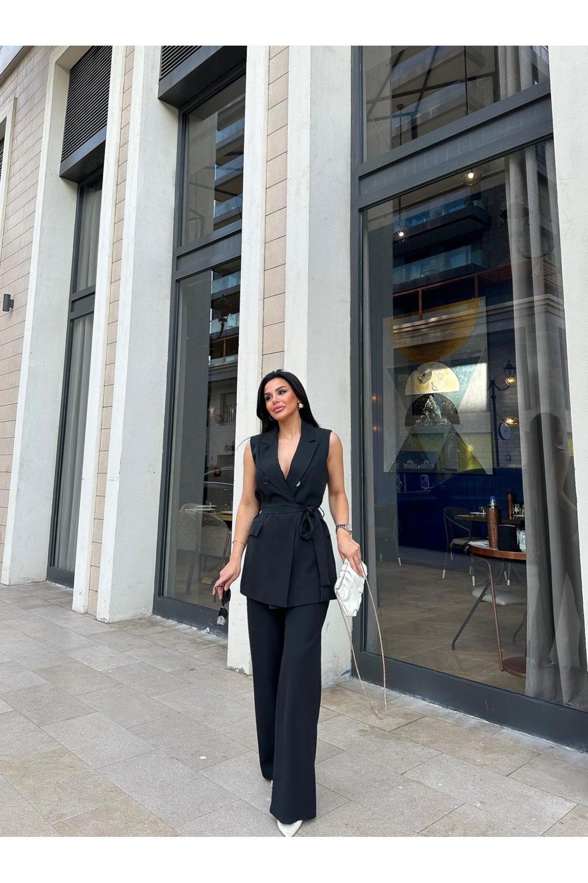Düğmeli Yelekli Bağlamalı İkili Blazer Takım