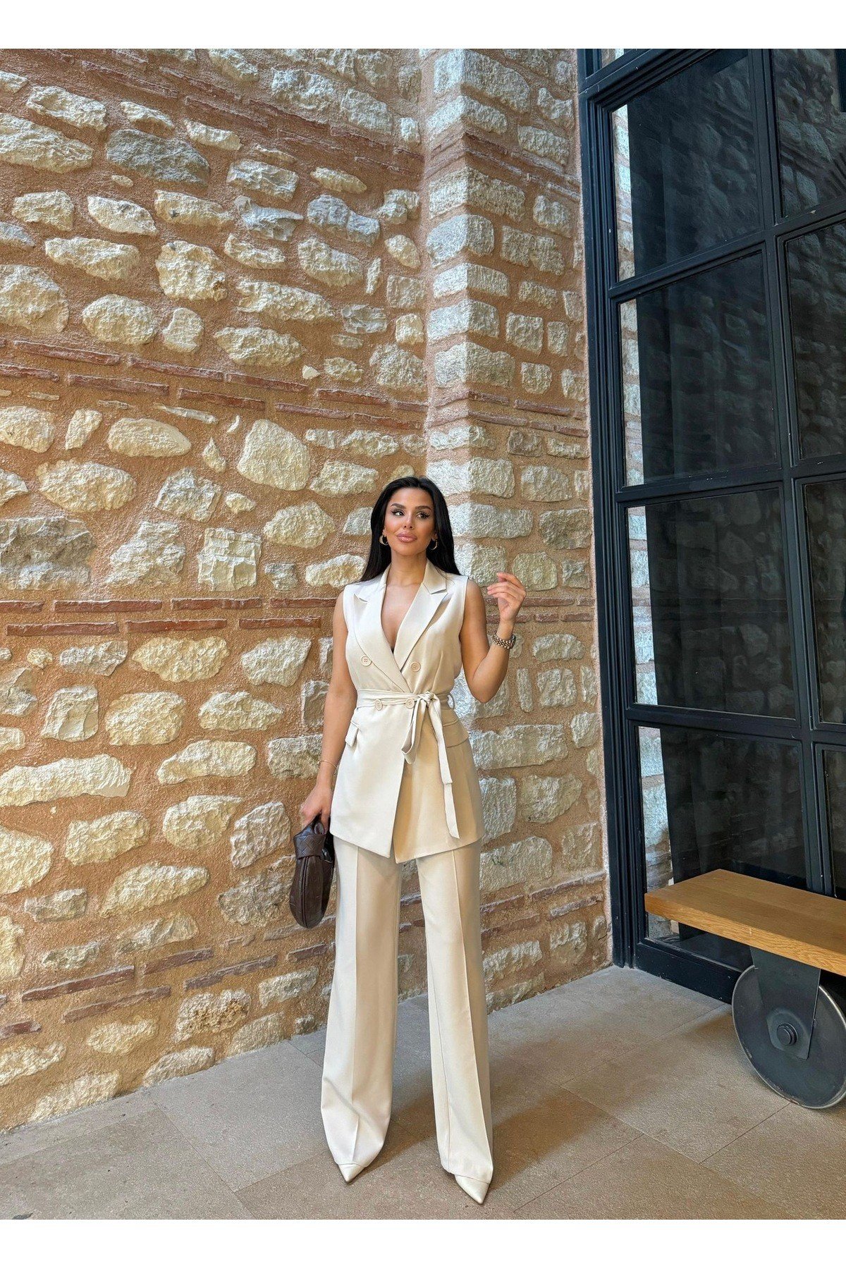 Düğmeli Yelekli Bağlamalı İkili Blazer Takım