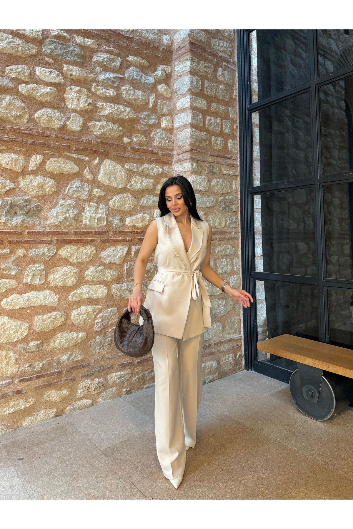 Düğmeli Yelekli Bağlamalı İkili Blazer Takım