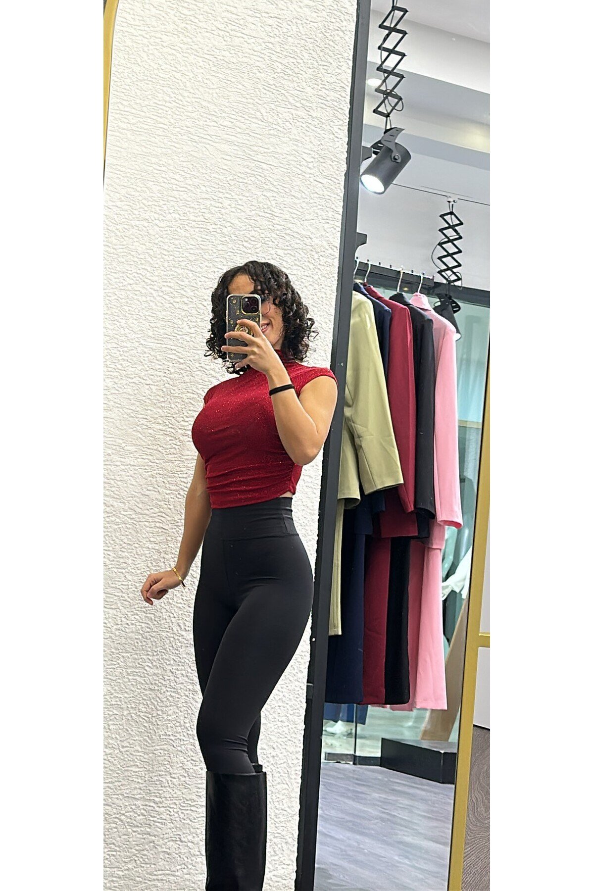 Kadın Bordo Simli Kolsuz Body Bluz – Slim Fit Şık Günlük ve Gece Kombin Üst