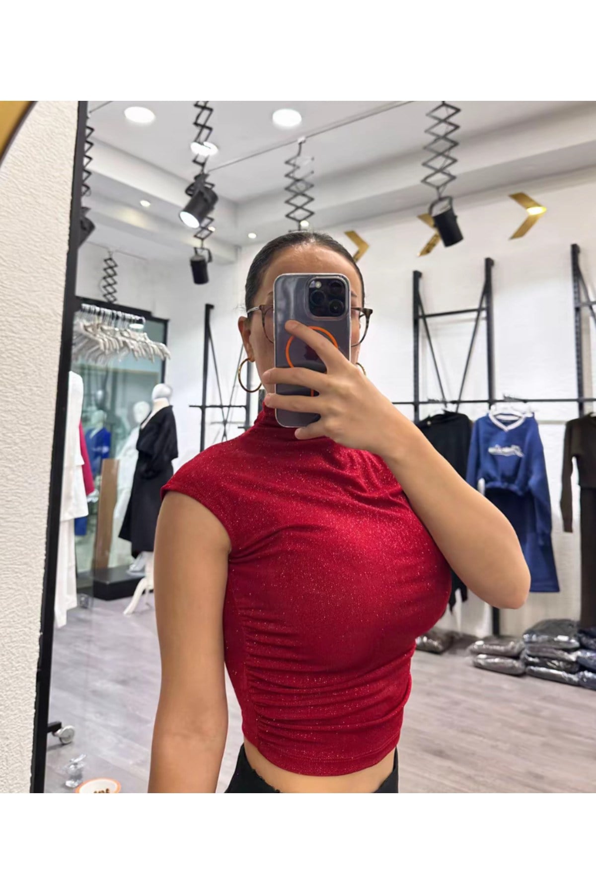 Kadın Bordo Simli Kolsuz Body Bluz – Slim Fit Şık Günlük ve Gece Kombin Üst