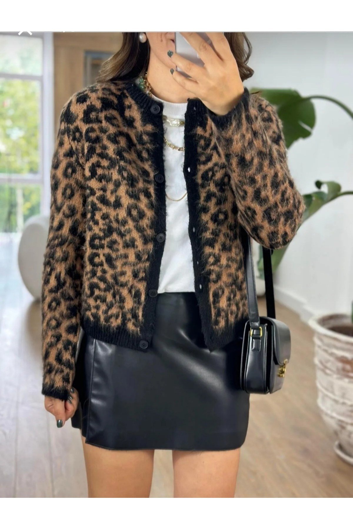 Leopar Desenli Yumoş Triko Hırka