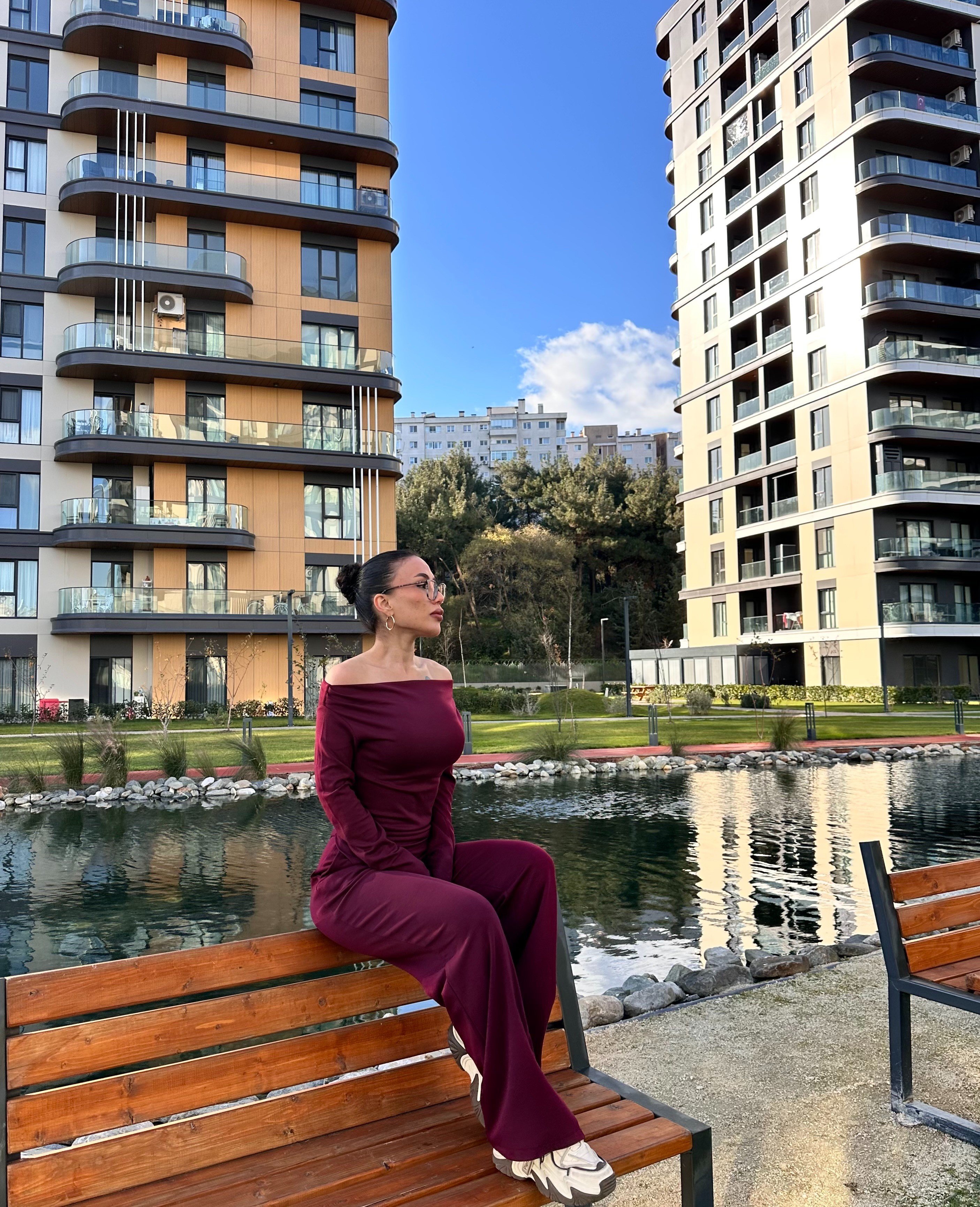 Omuz Dekolteli Drapeli Kadın İkili Takım – Bordo